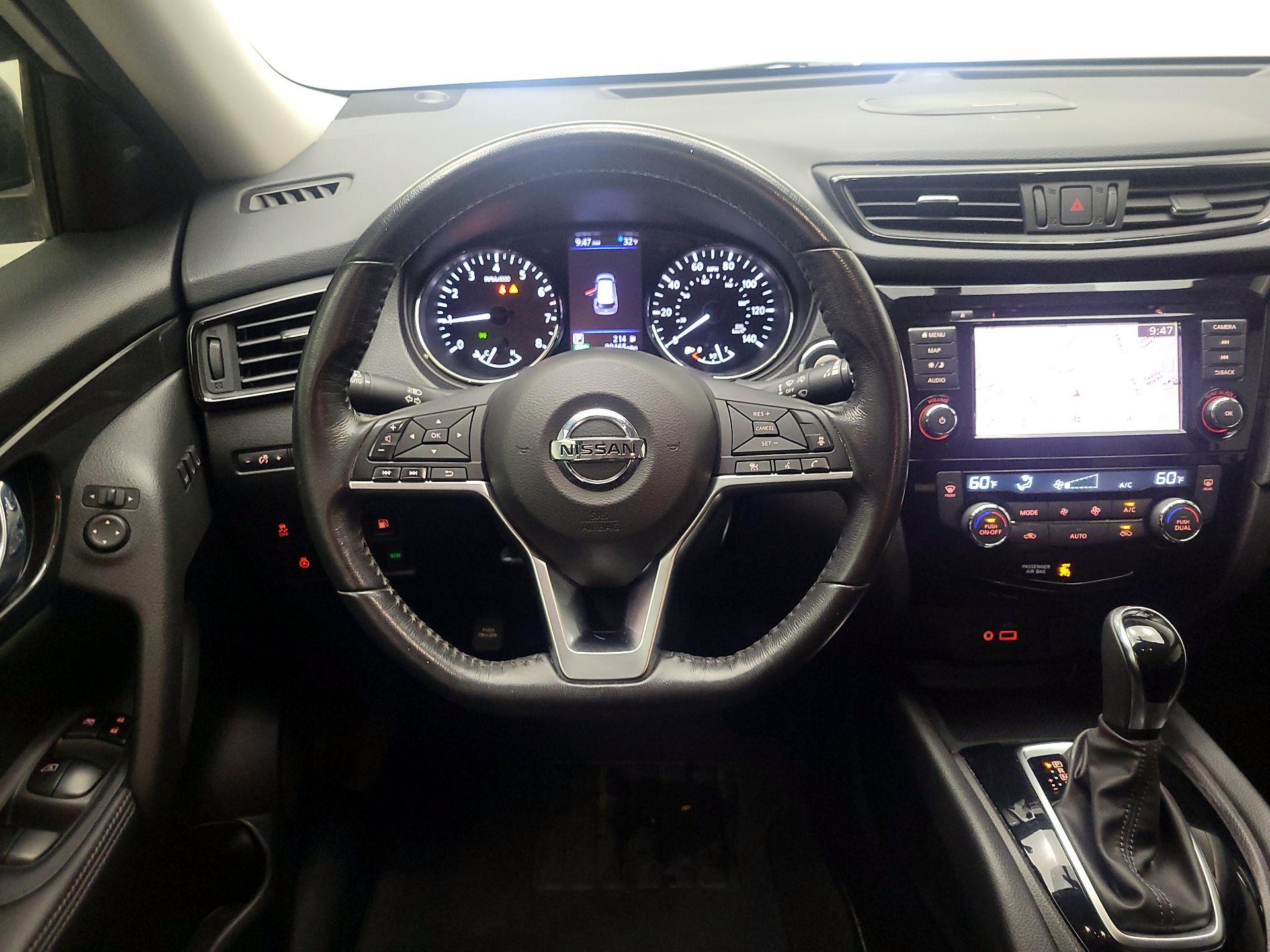 Thumbnail: 2018 Nissan Rogue - 10