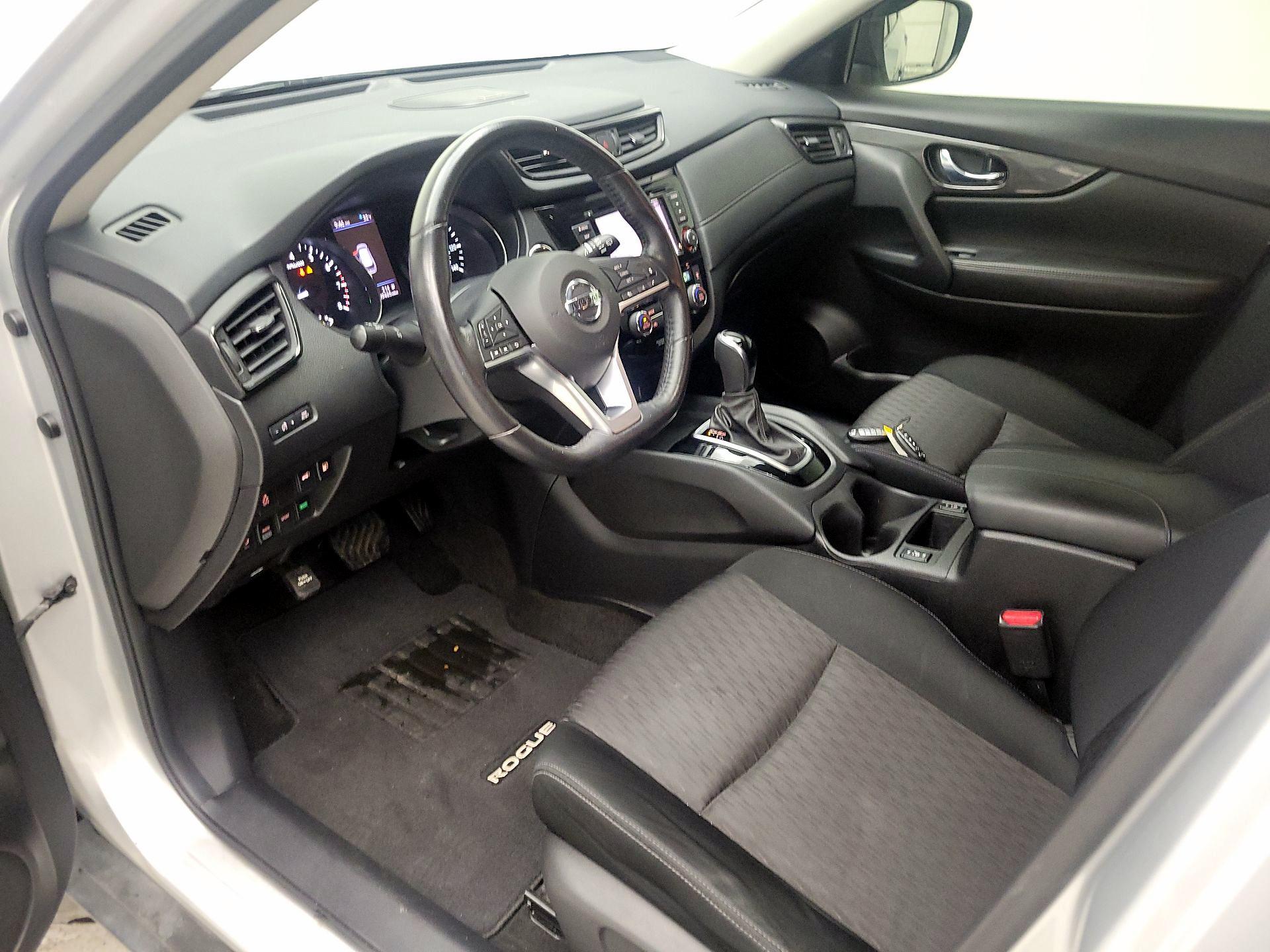 Thumbnail: 2018 Nissan Rogue - 11