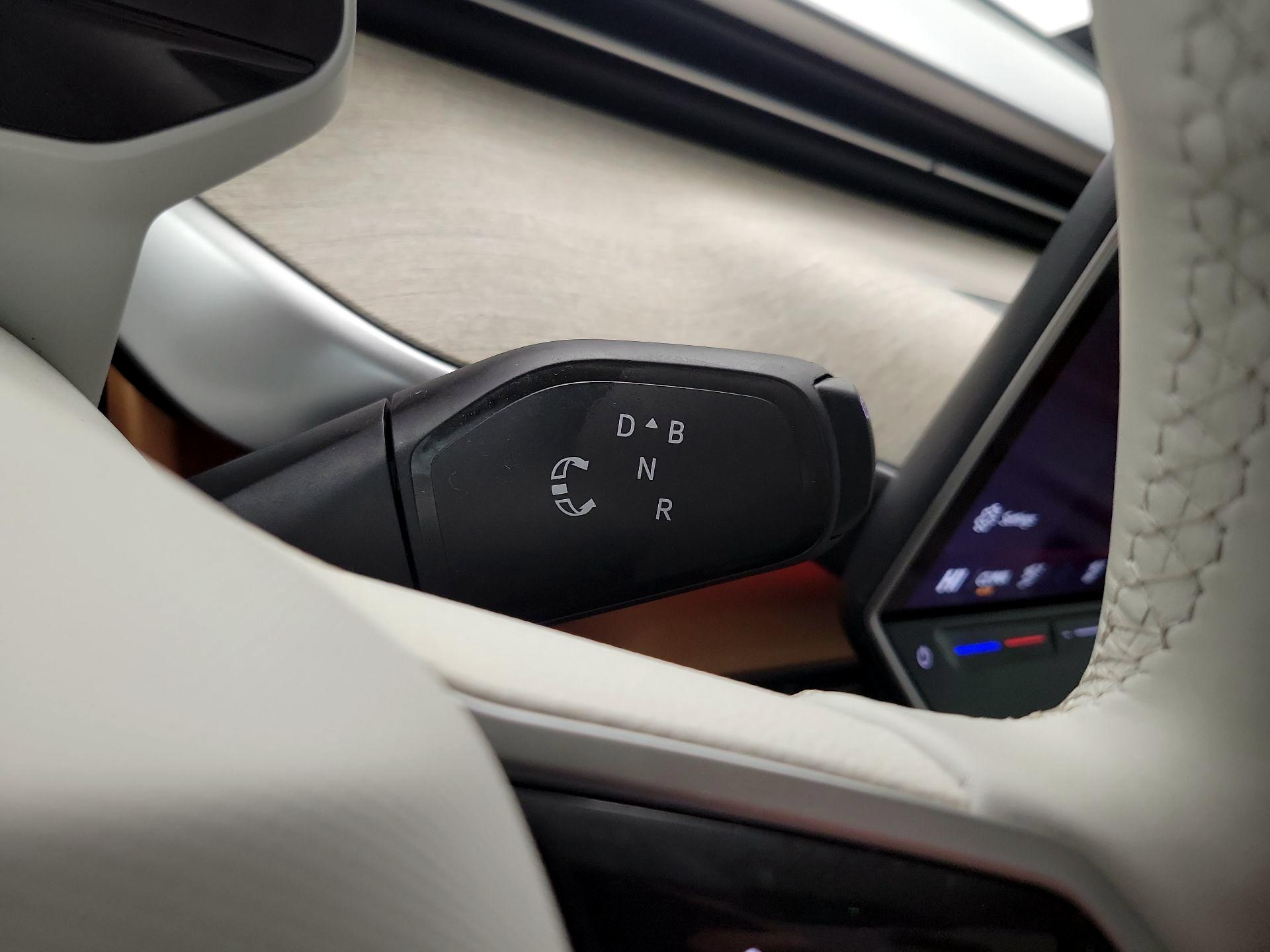 Thumbnail: 2025 Volkswagen ID.Buzz - 18