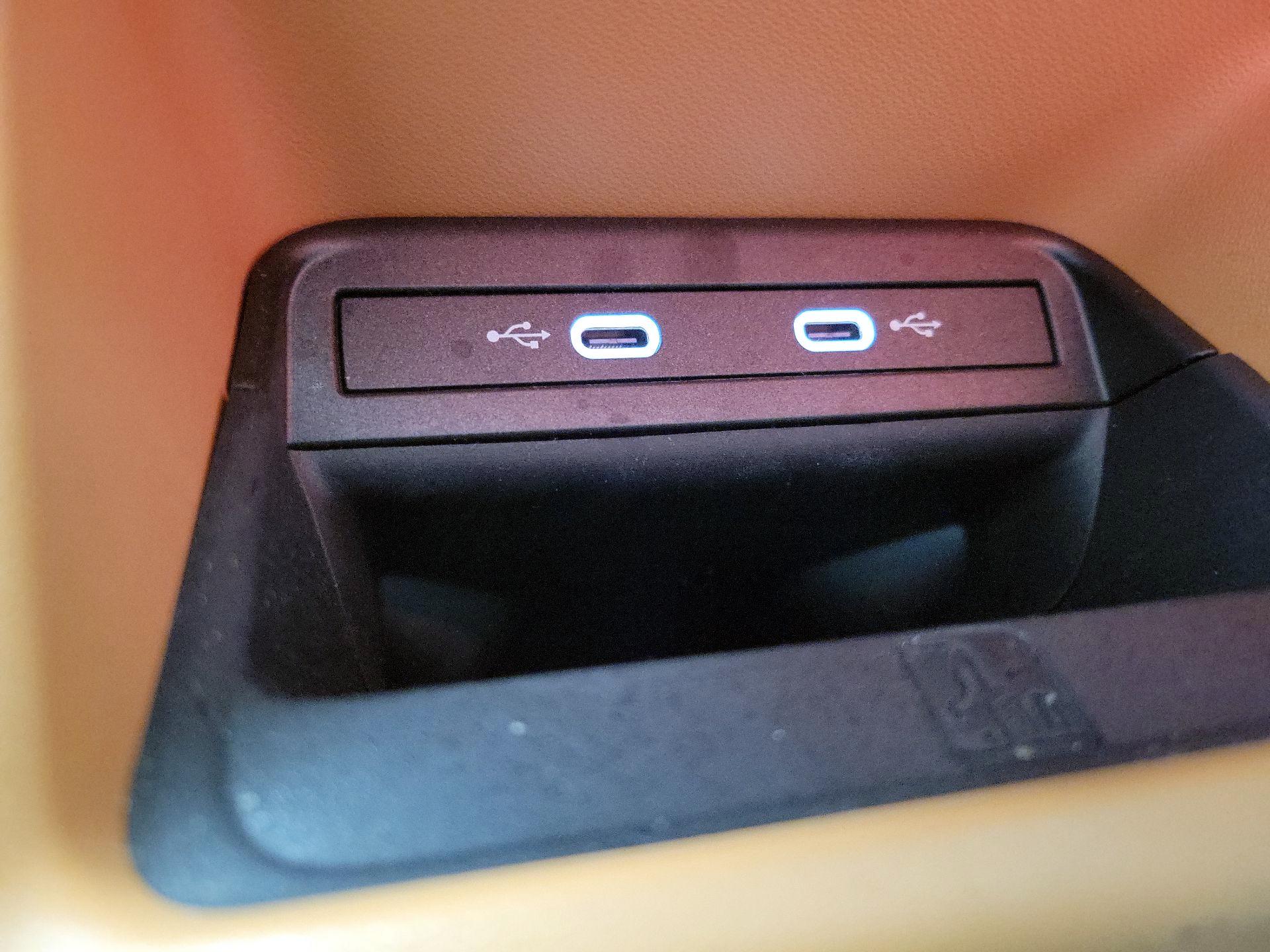 Thumbnail: 2025 Volkswagen ID.Buzz - 19