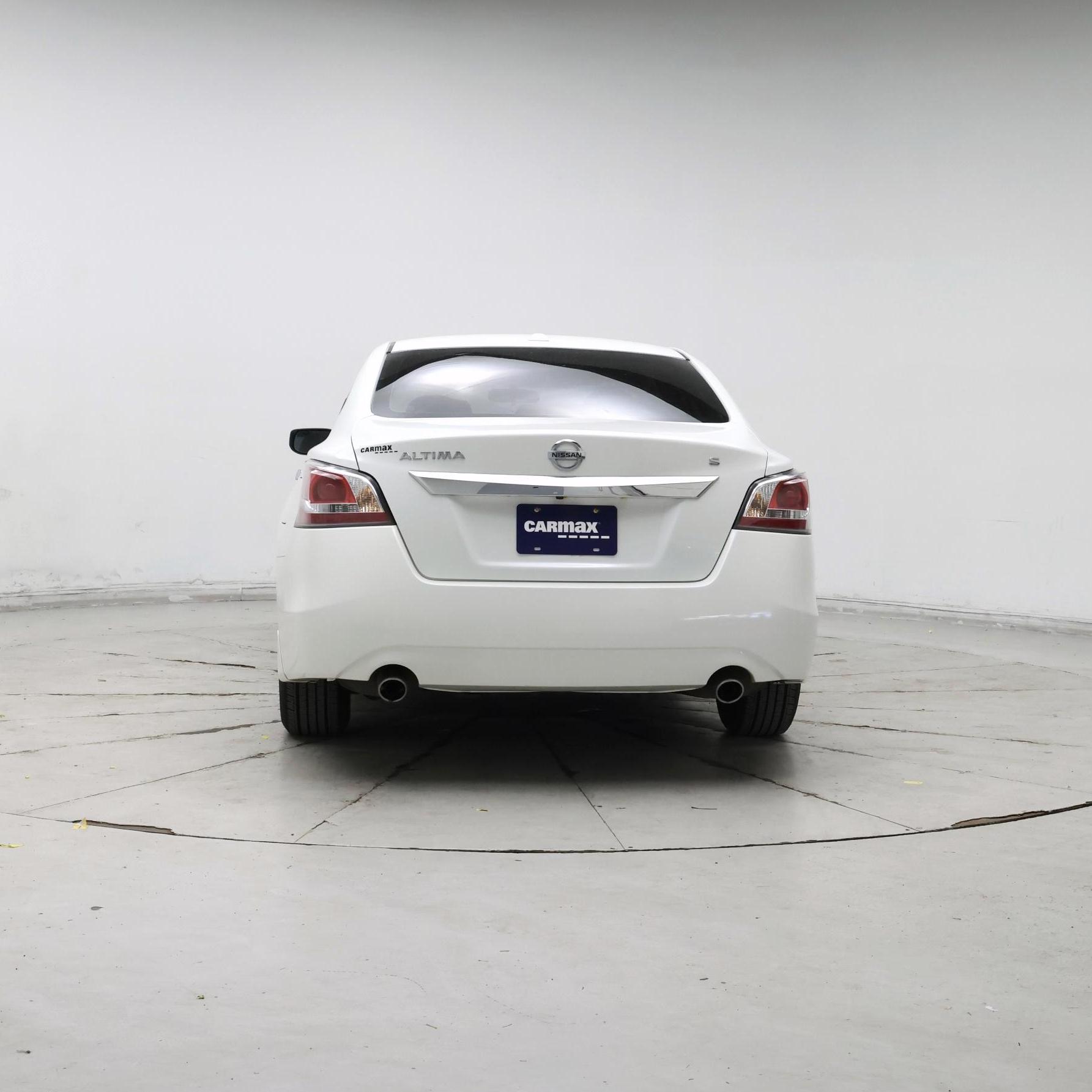 Thumbnail: 2015 Nissan Altima - 6