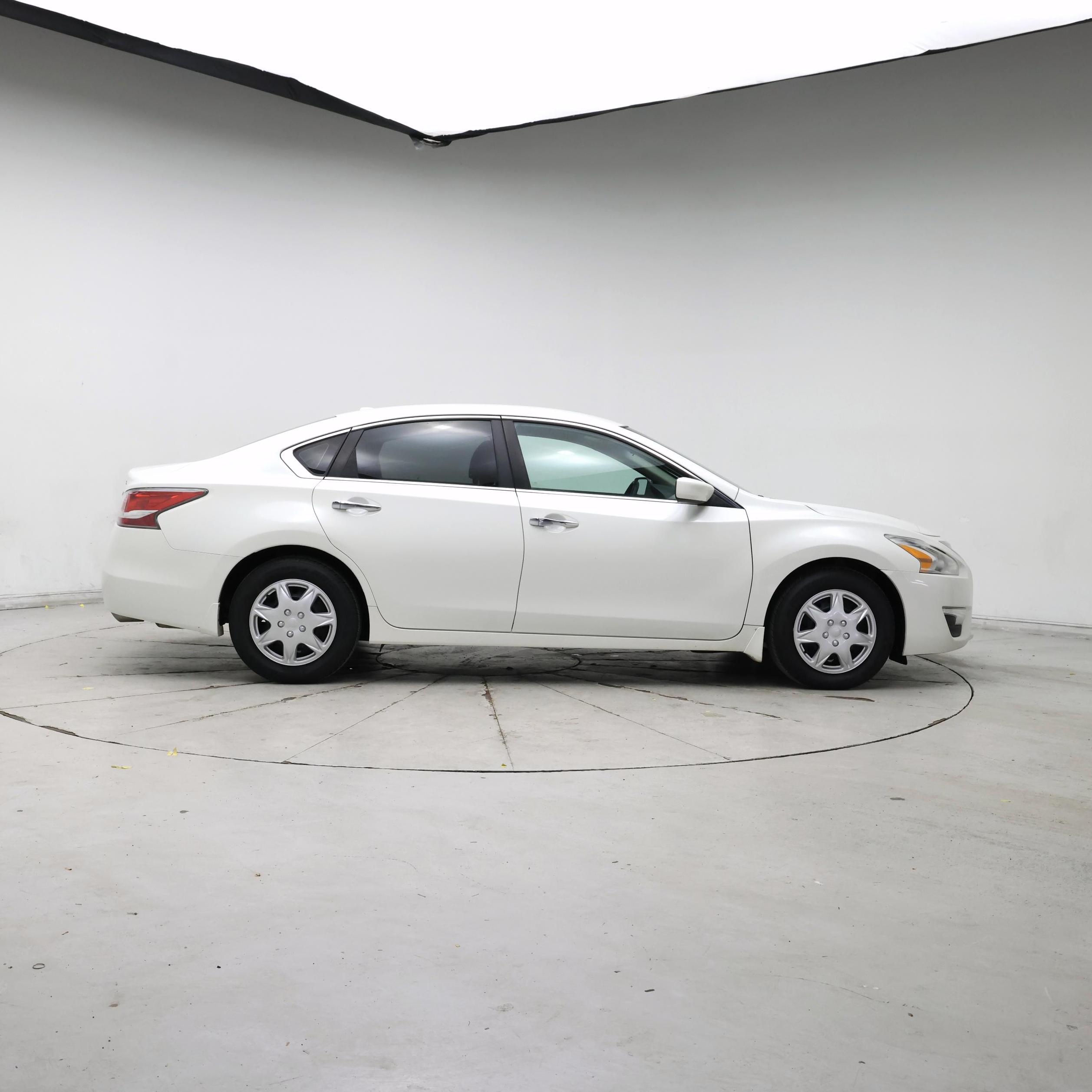 Thumbnail: 2015 Nissan Altima - 7