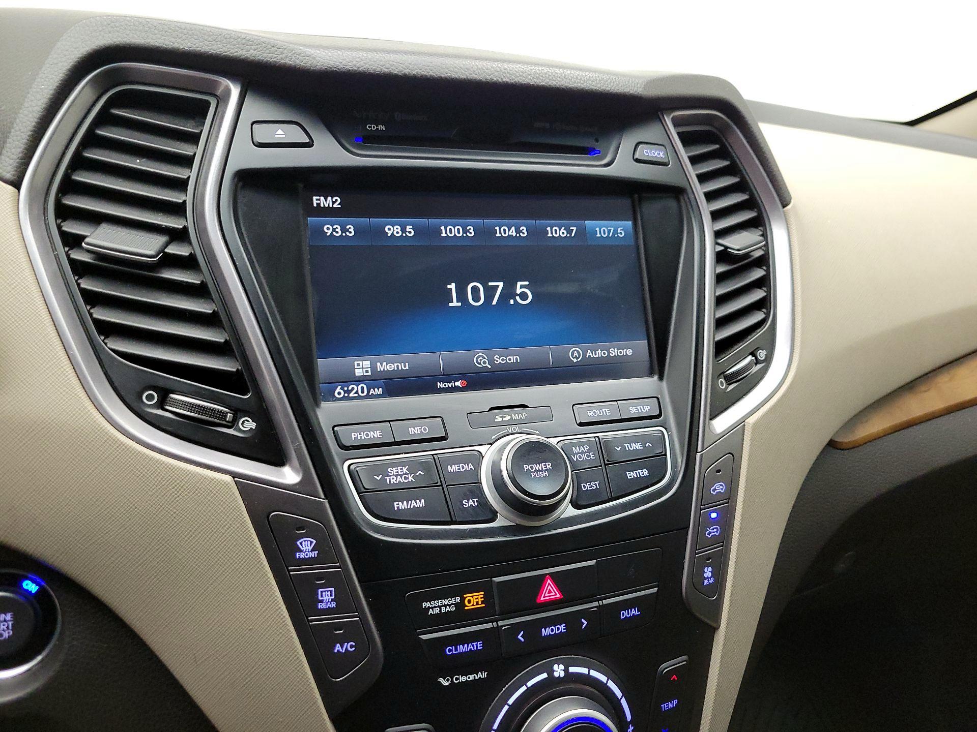 Thumbnail: 2016 Hyundai Santa Fe - 16