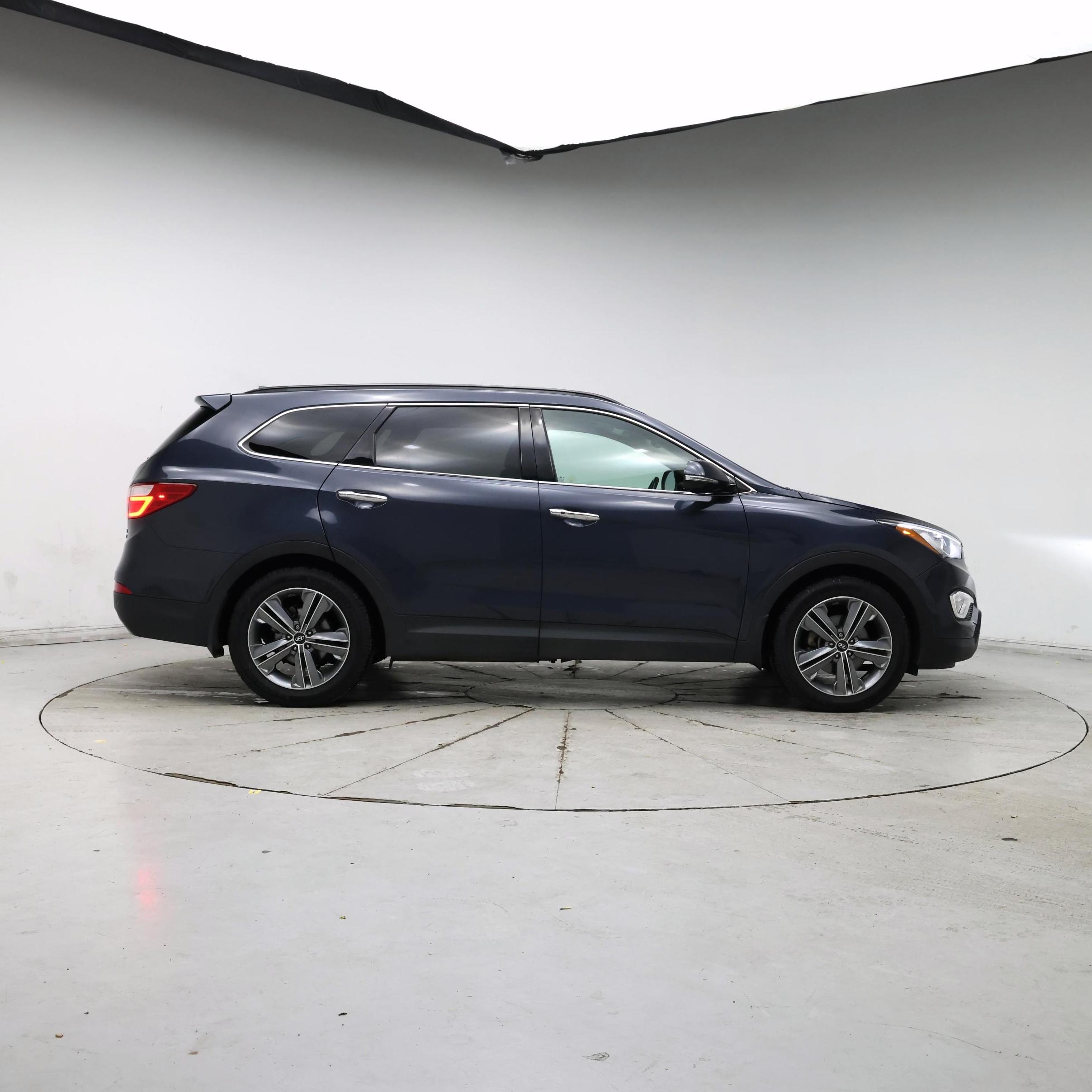 Thumbnail: 2016 Hyundai Santa Fe - 7