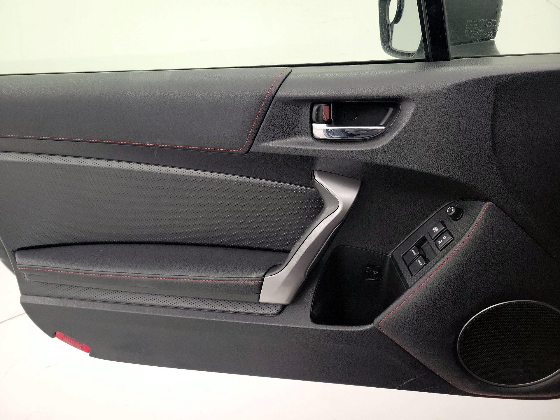 Thumbnail: 2014 Scion FR-S - 12