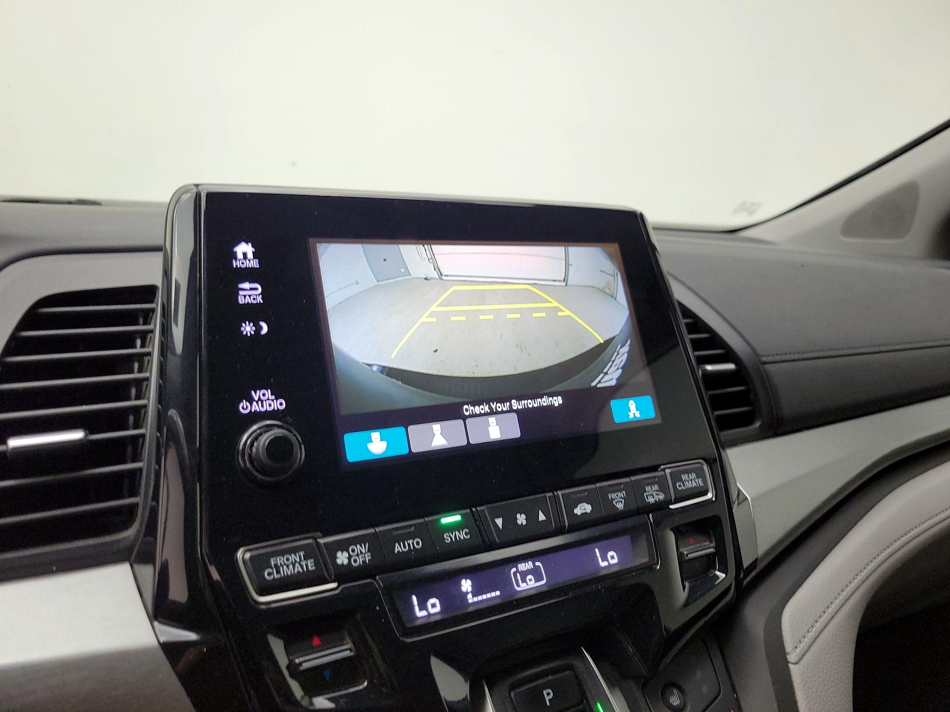 Thumbnail: 2019 Honda Odyssey - 14