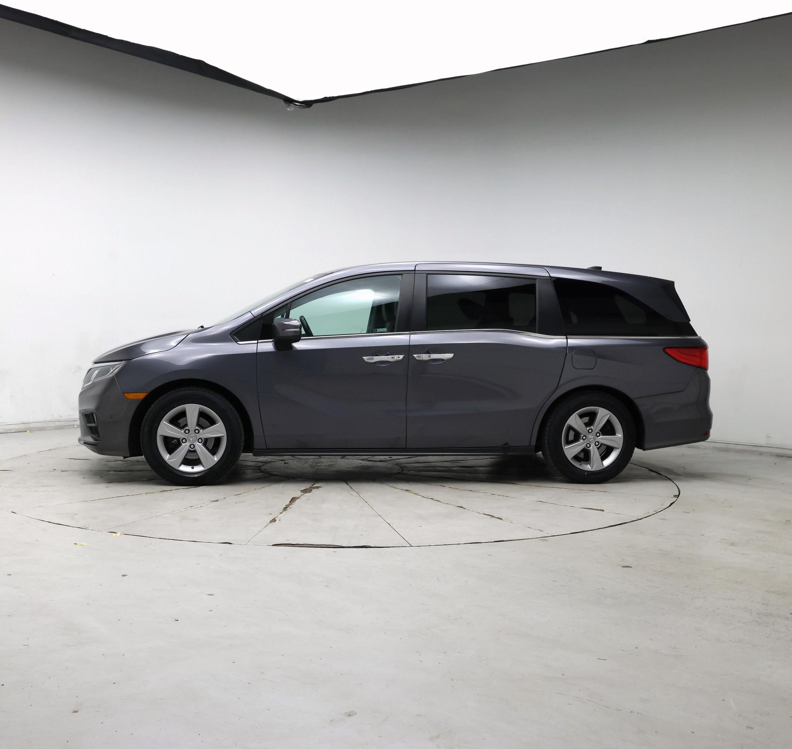 Thumbnail: 2019 Honda Odyssey - 3