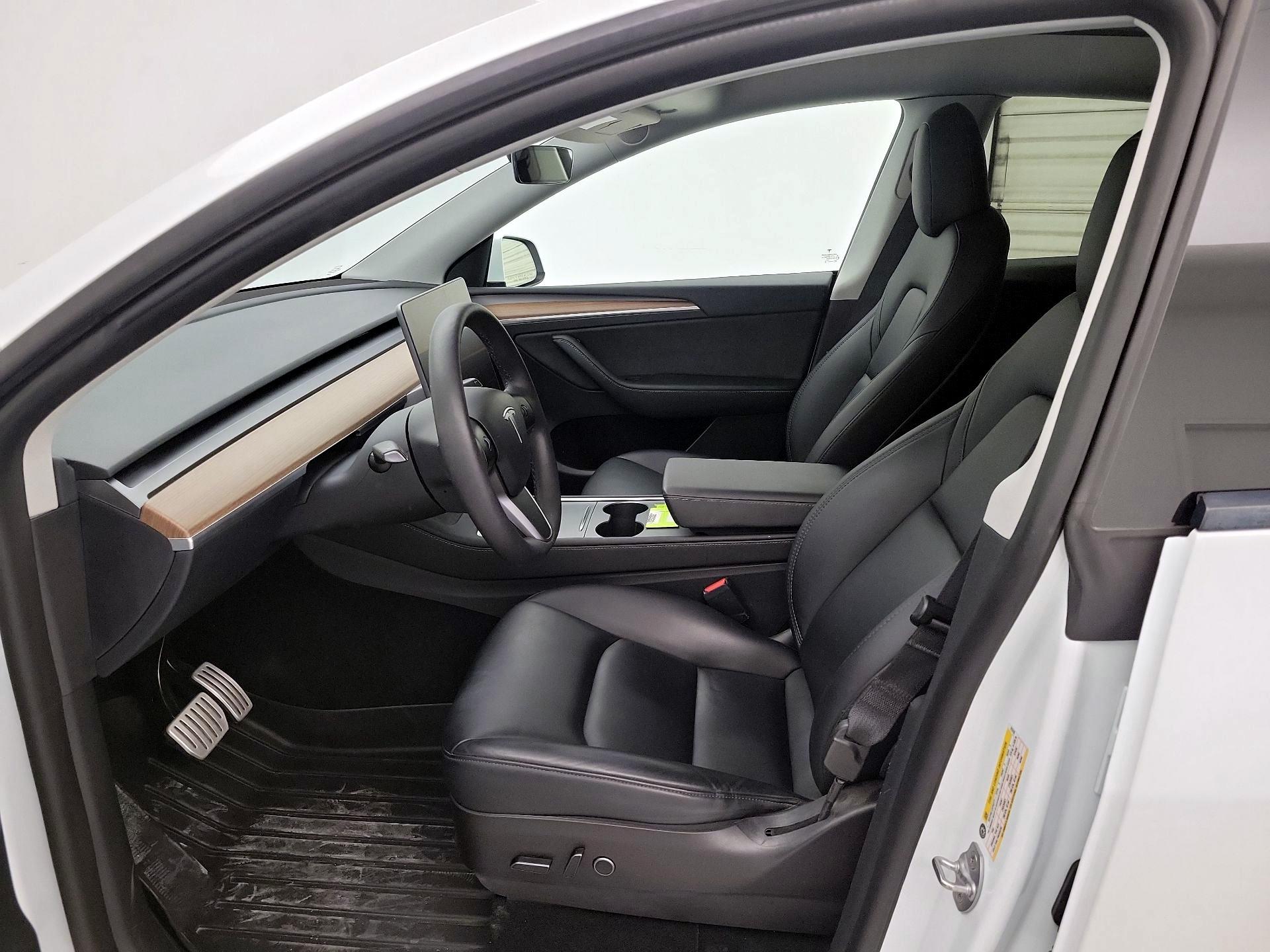 Thumbnail: 2023 Tesla Model Y - 11