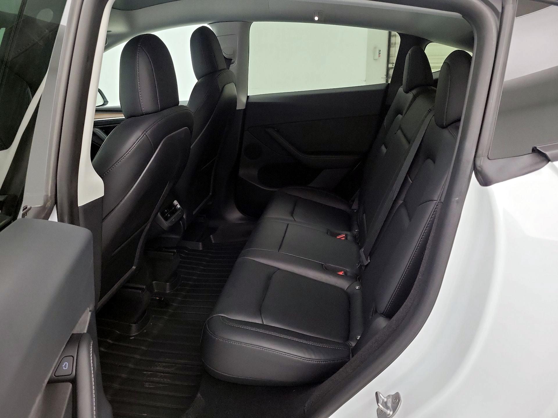 Thumbnail: 2023 Tesla Model Y - 19