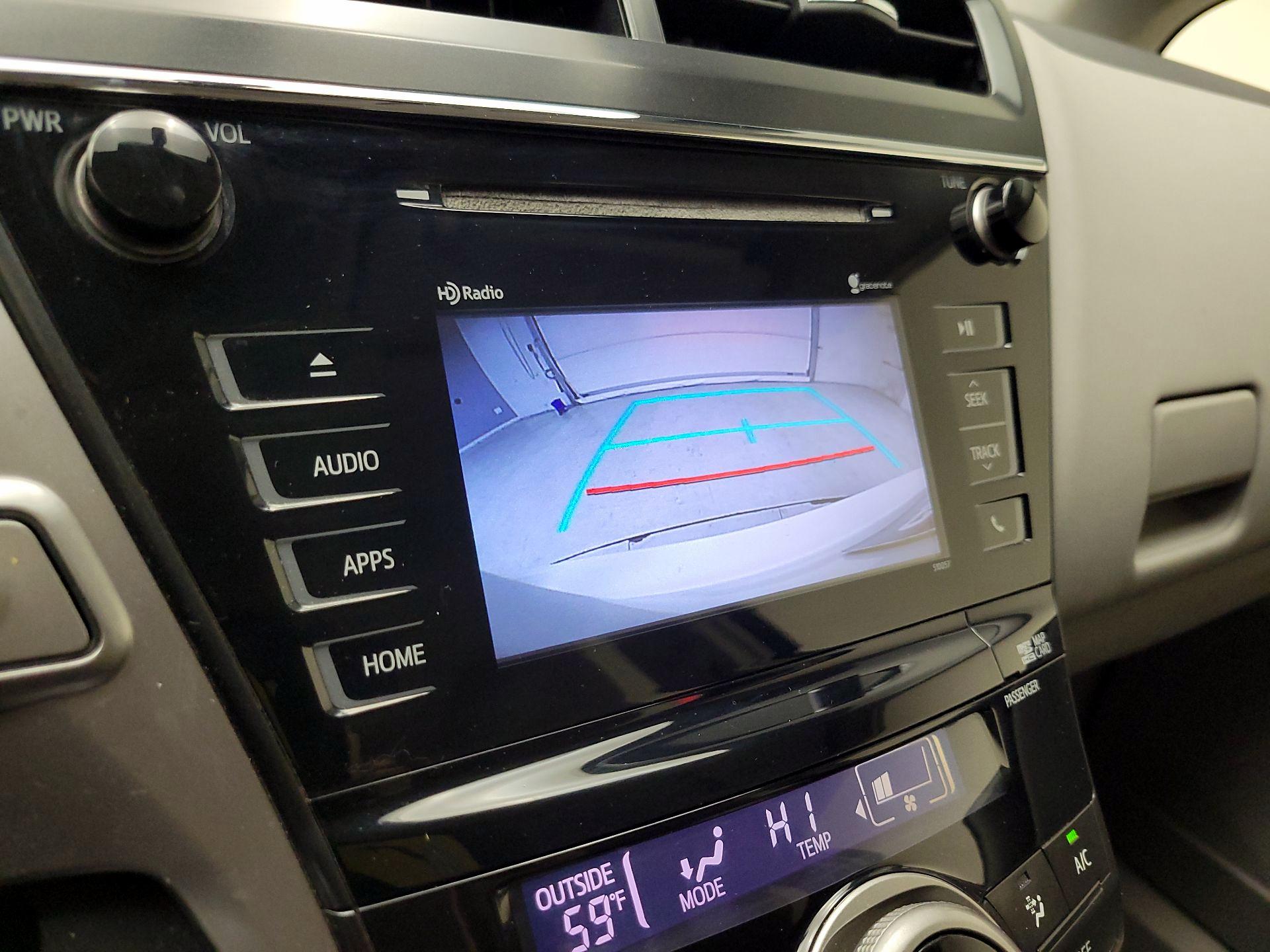 Thumbnail: 2015 Toyota Prius v - 15