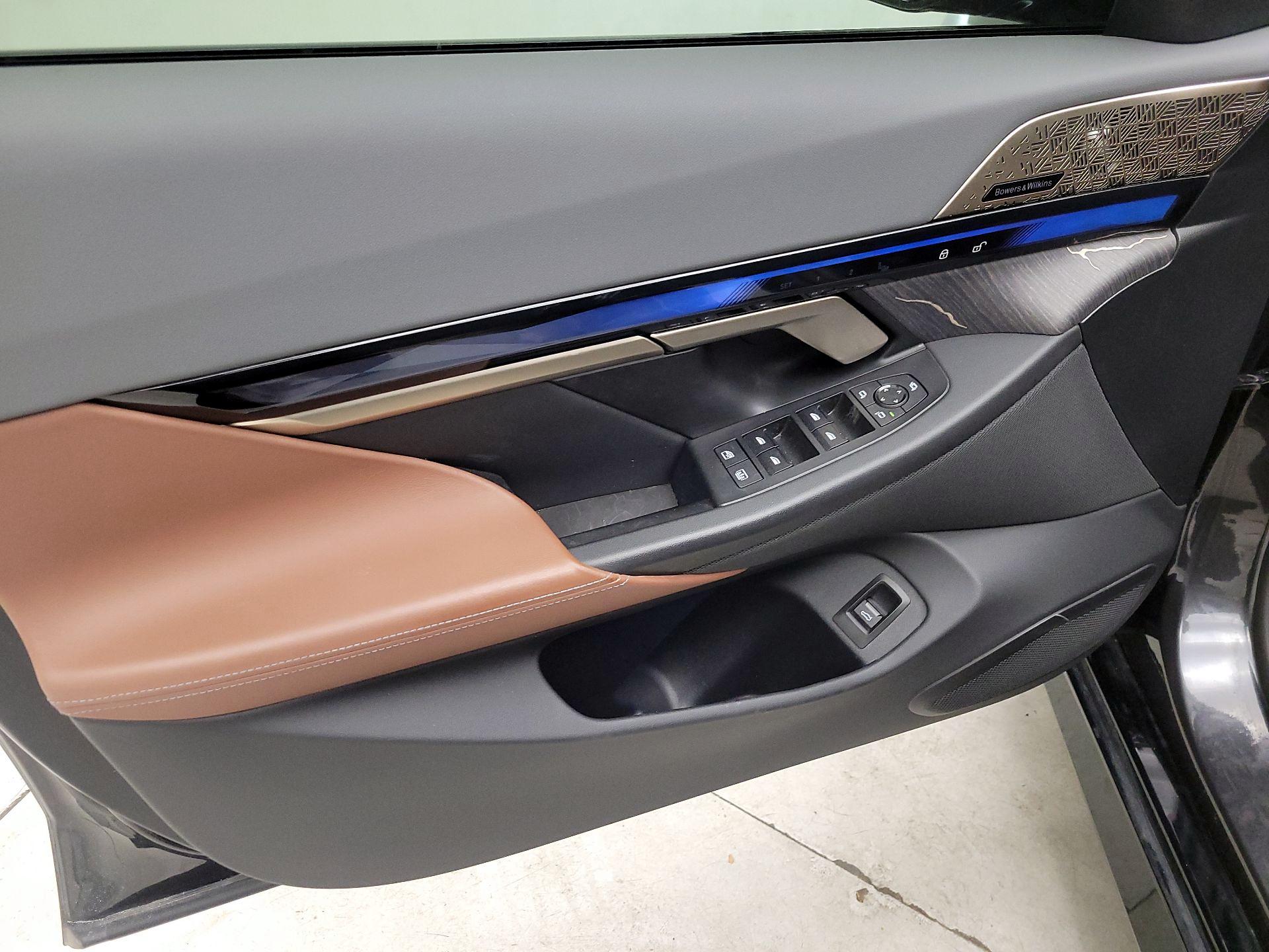 Thumbnail: 2024 BMW i5 - 12