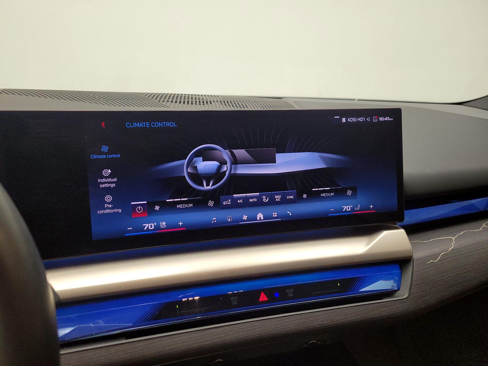 Thumbnail: 2024 BMW i5 - 17