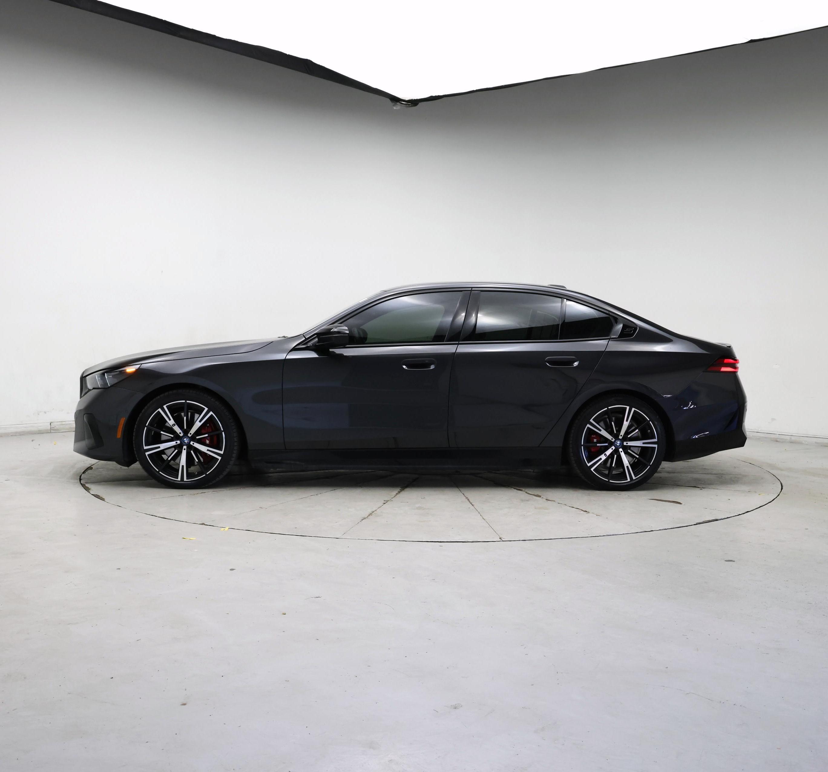 Thumbnail: 2024 BMW i5 - 3