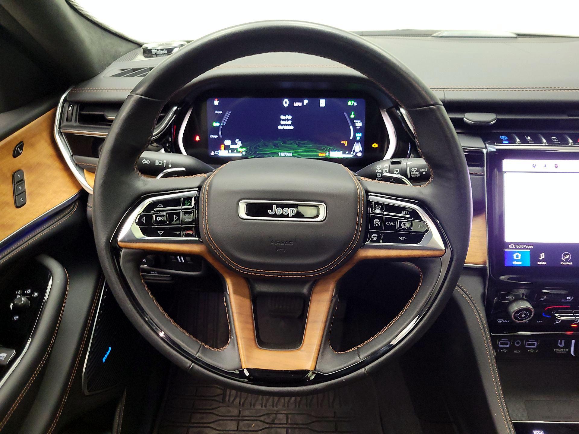 Thumbnail: 2023 Jeep Grand Cherokee - 10