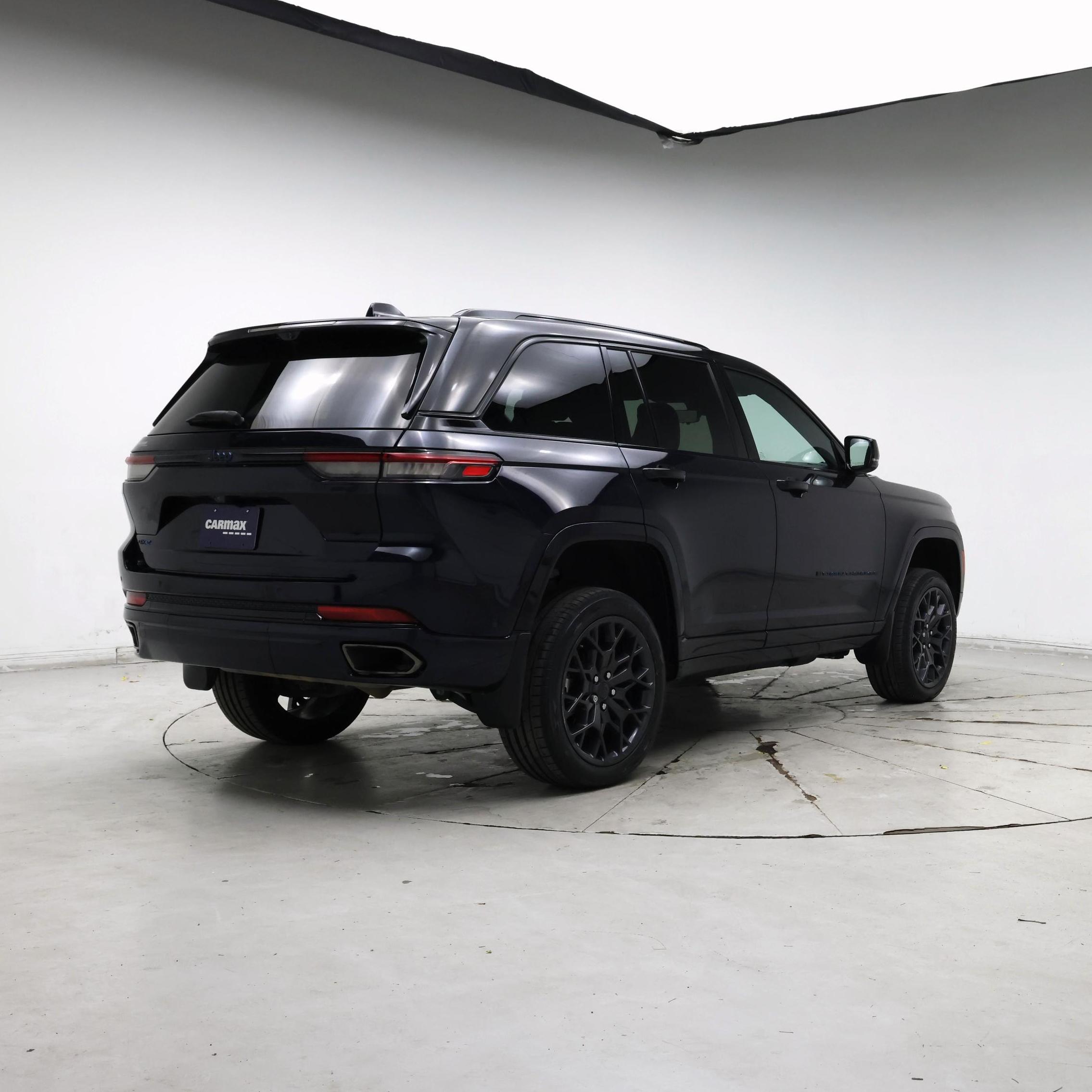 Thumbnail: 2023 Jeep Grand Cherokee - 8