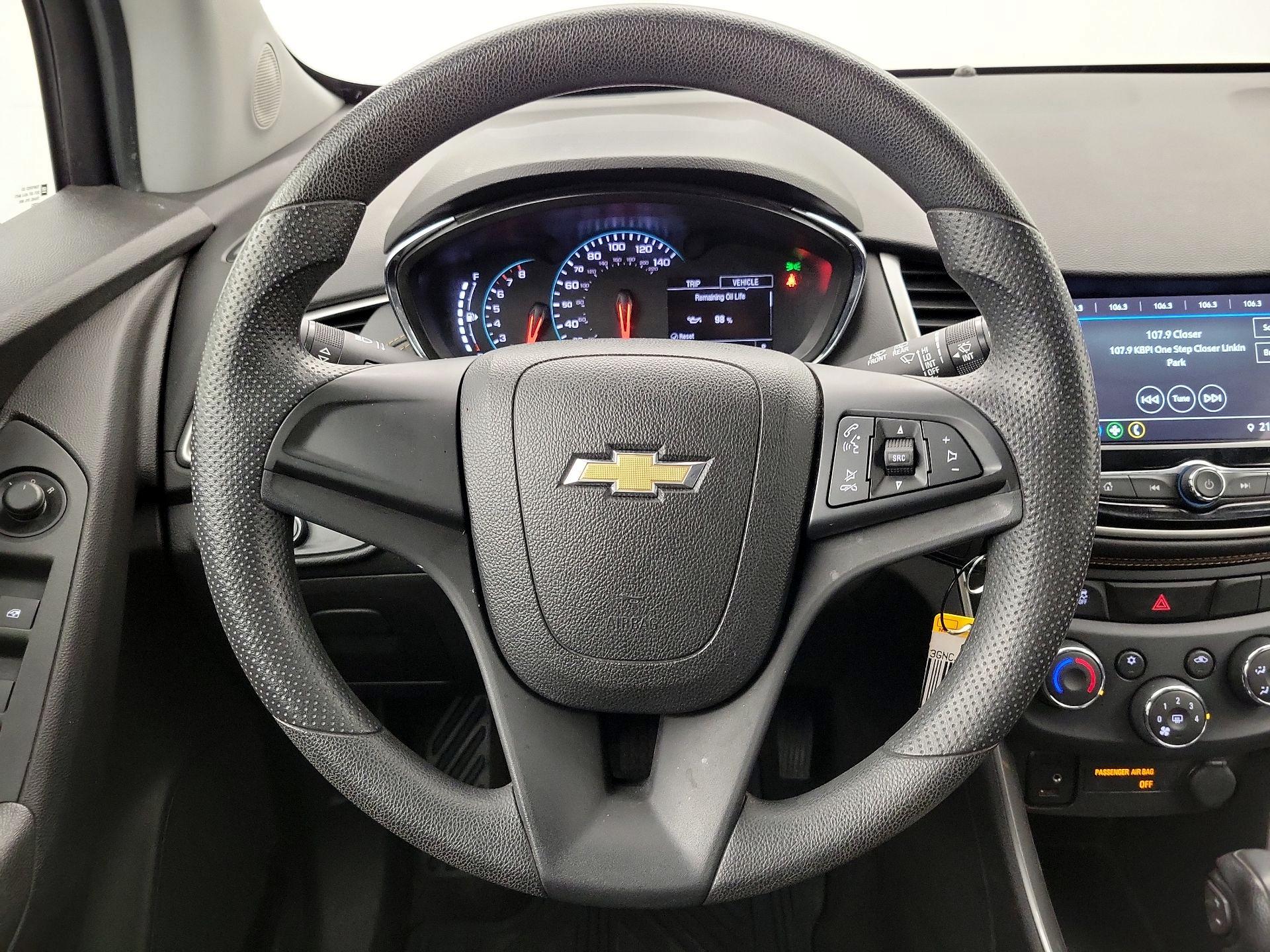 Thumbnail: 2018 Chevrolet Trax - 10