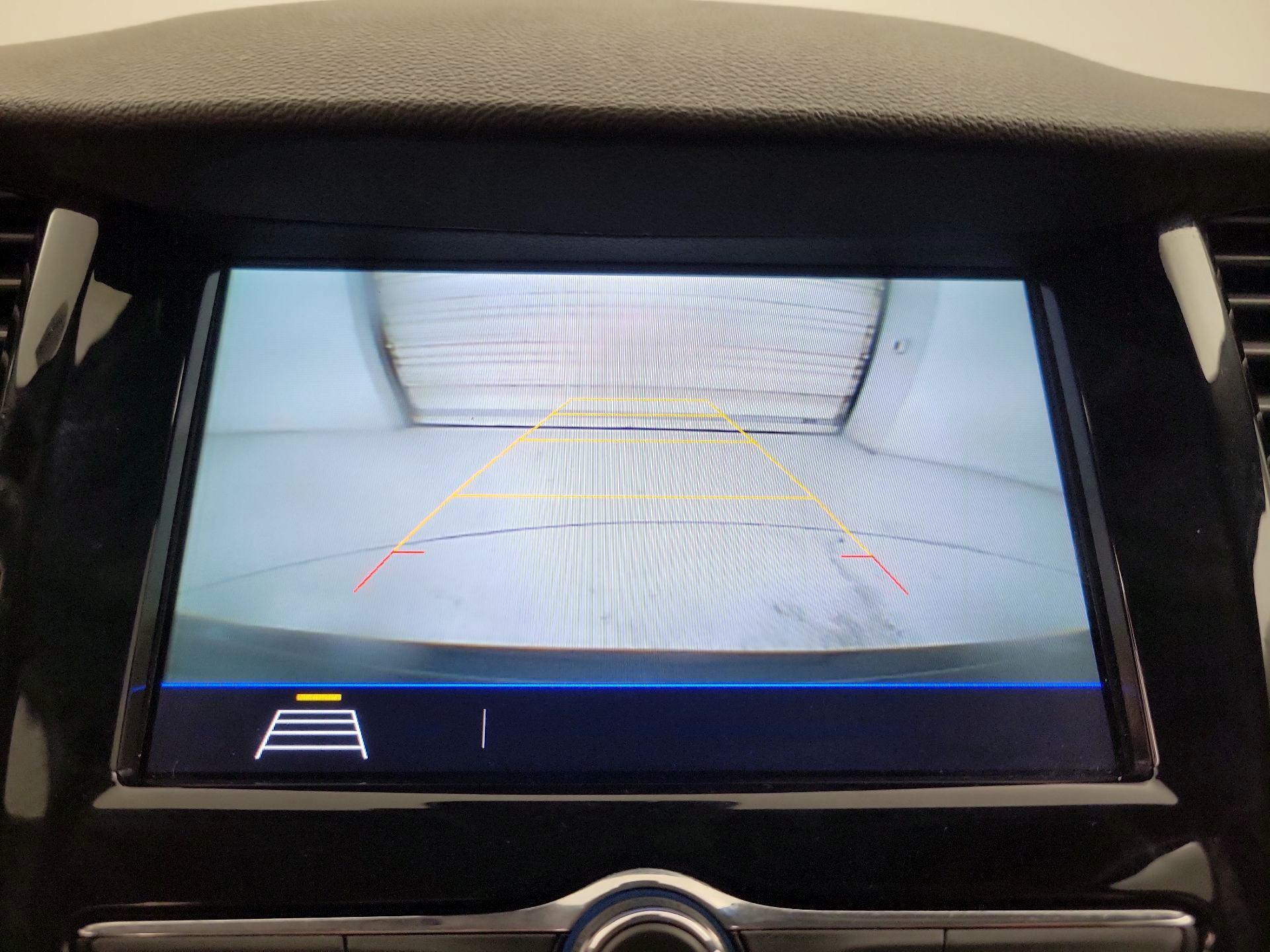 Thumbnail: 2018 Chevrolet Trax - 14