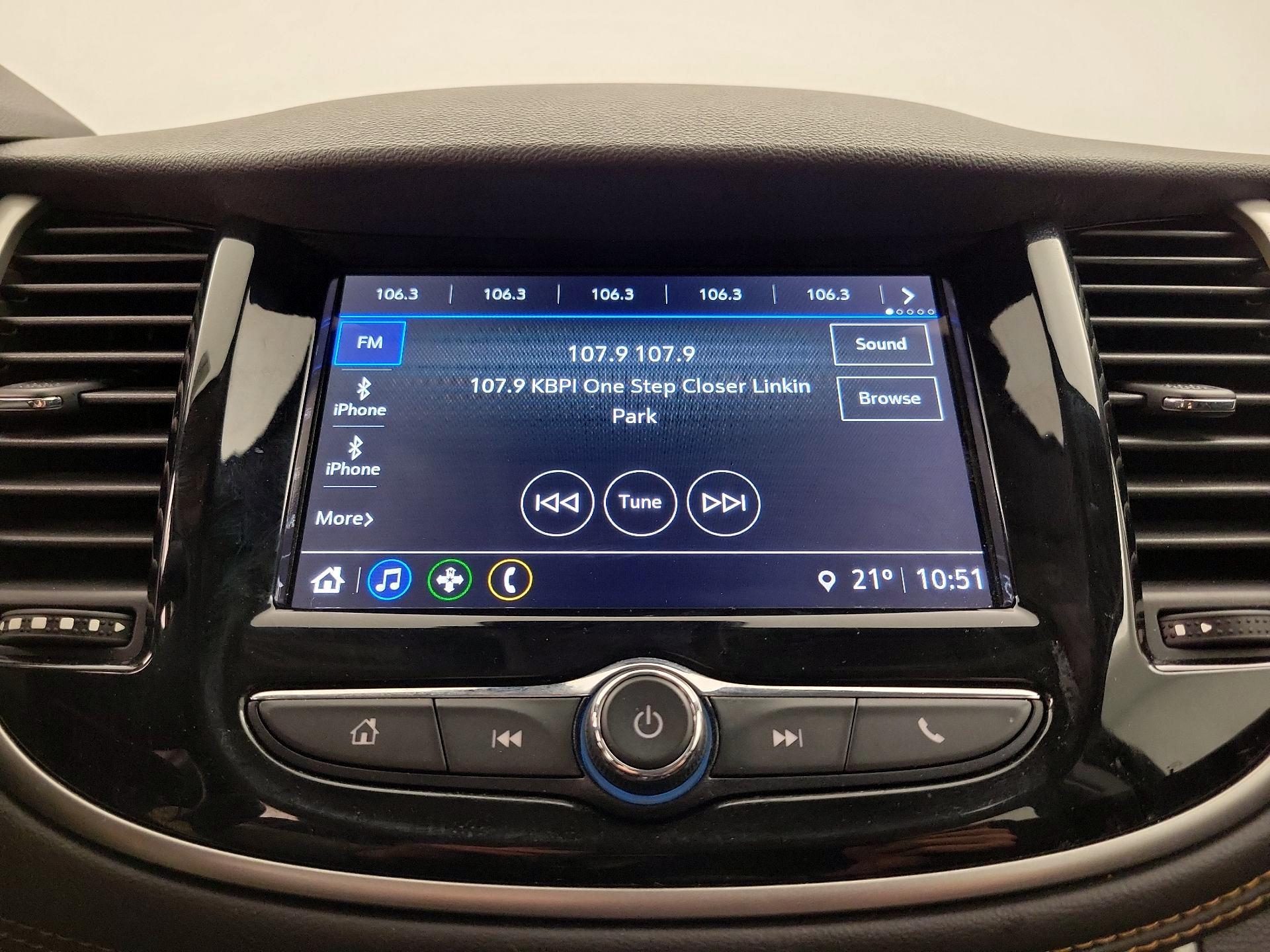 Thumbnail: 2018 Chevrolet Trax - 15