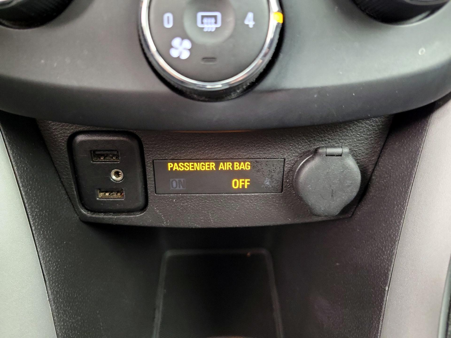 Thumbnail: 2018 Chevrolet Trax - 18