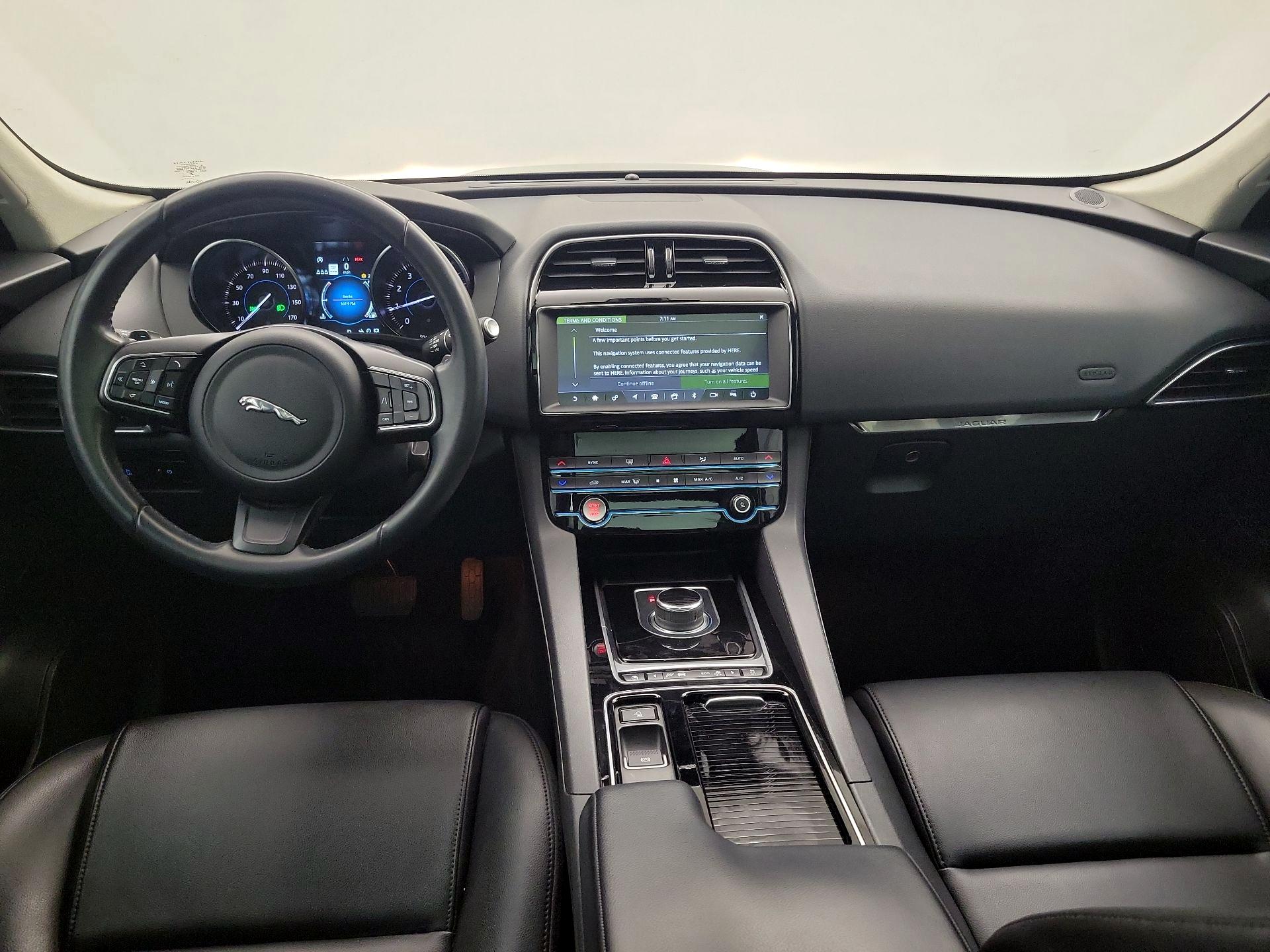 Thumbnail: 2020 Jaguar F-Pace - 9