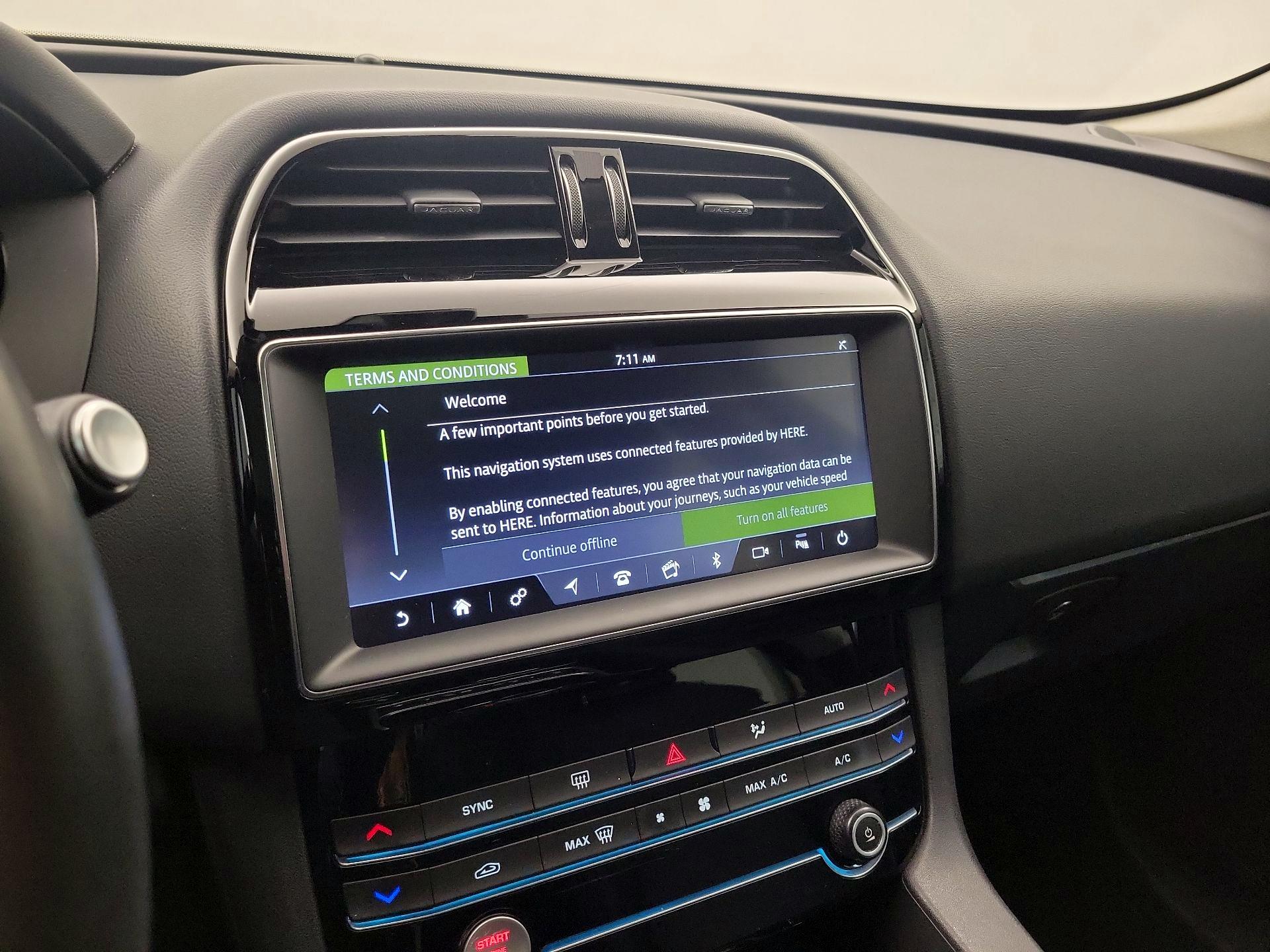 Thumbnail: 2020 Jaguar F-Pace - 14