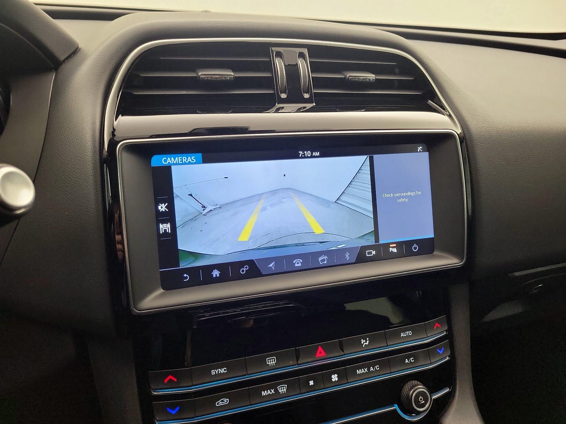 Thumbnail: 2020 Jaguar F-Pace - 15