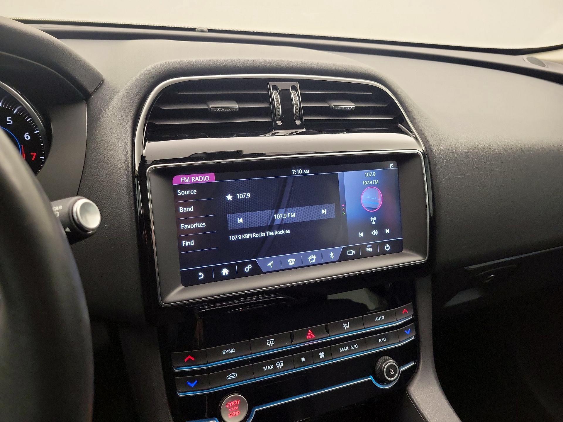 Thumbnail: 2020 Jaguar F-Pace - 16