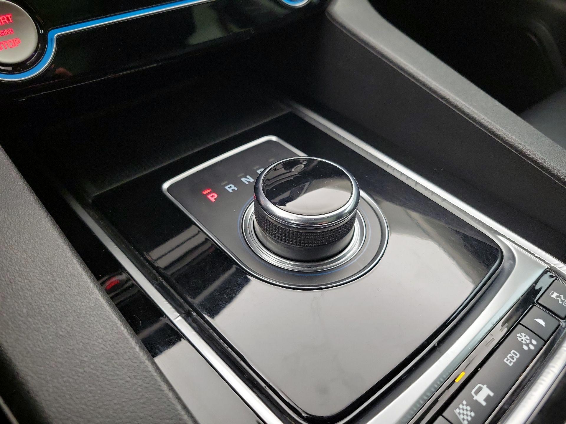 Thumbnail: 2020 Jaguar F-Pace - 18