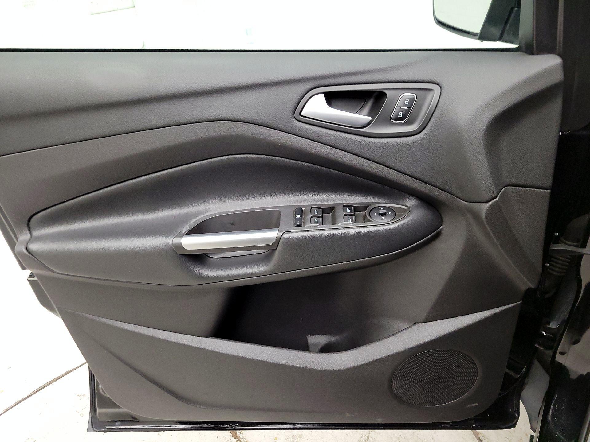 Thumbnail: 2018 Ford Escape - 12