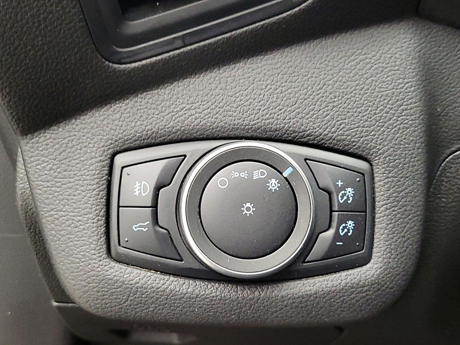 Thumbnail: 2018 Ford Escape - 13