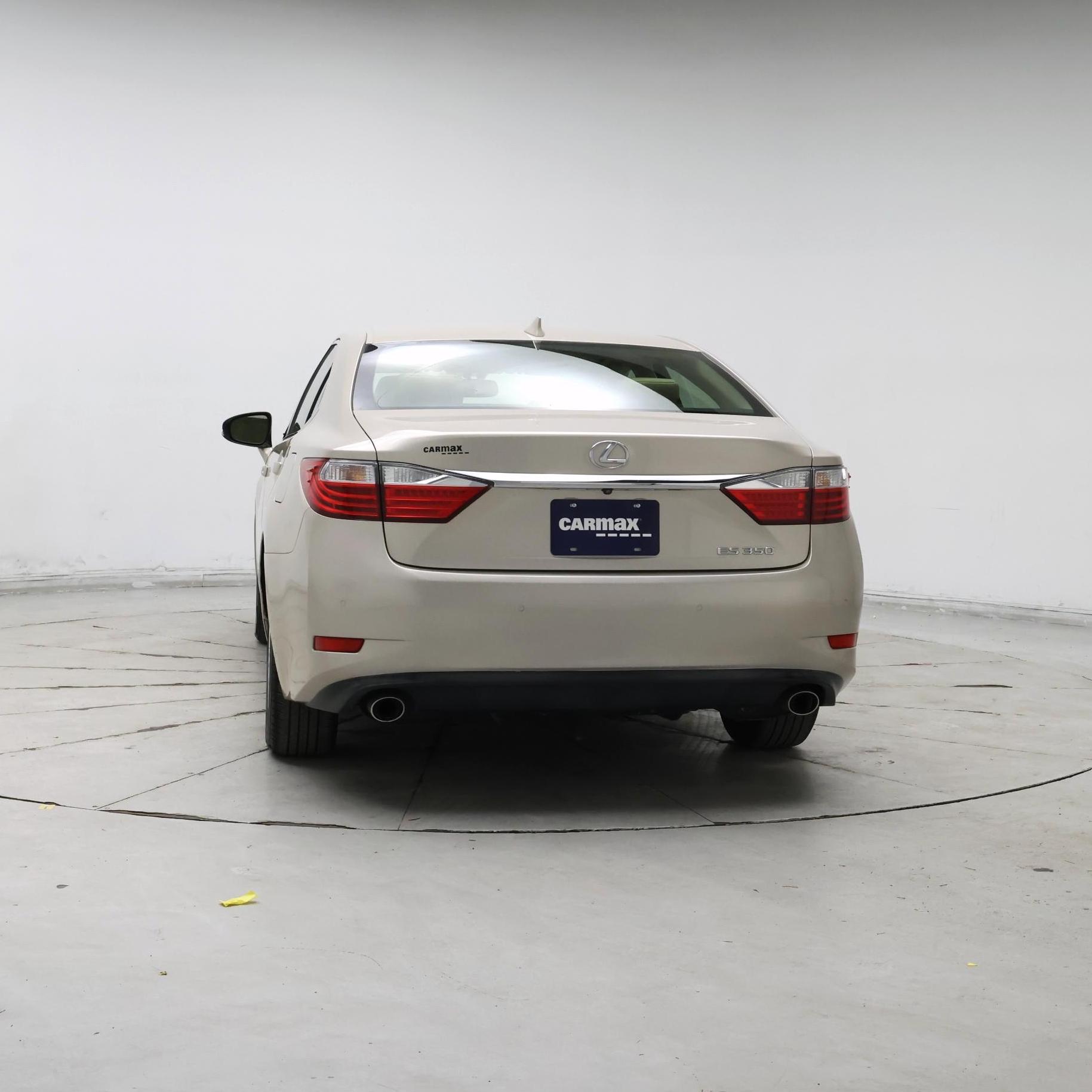 Thumbnail: 2015 Lexus ES - 6