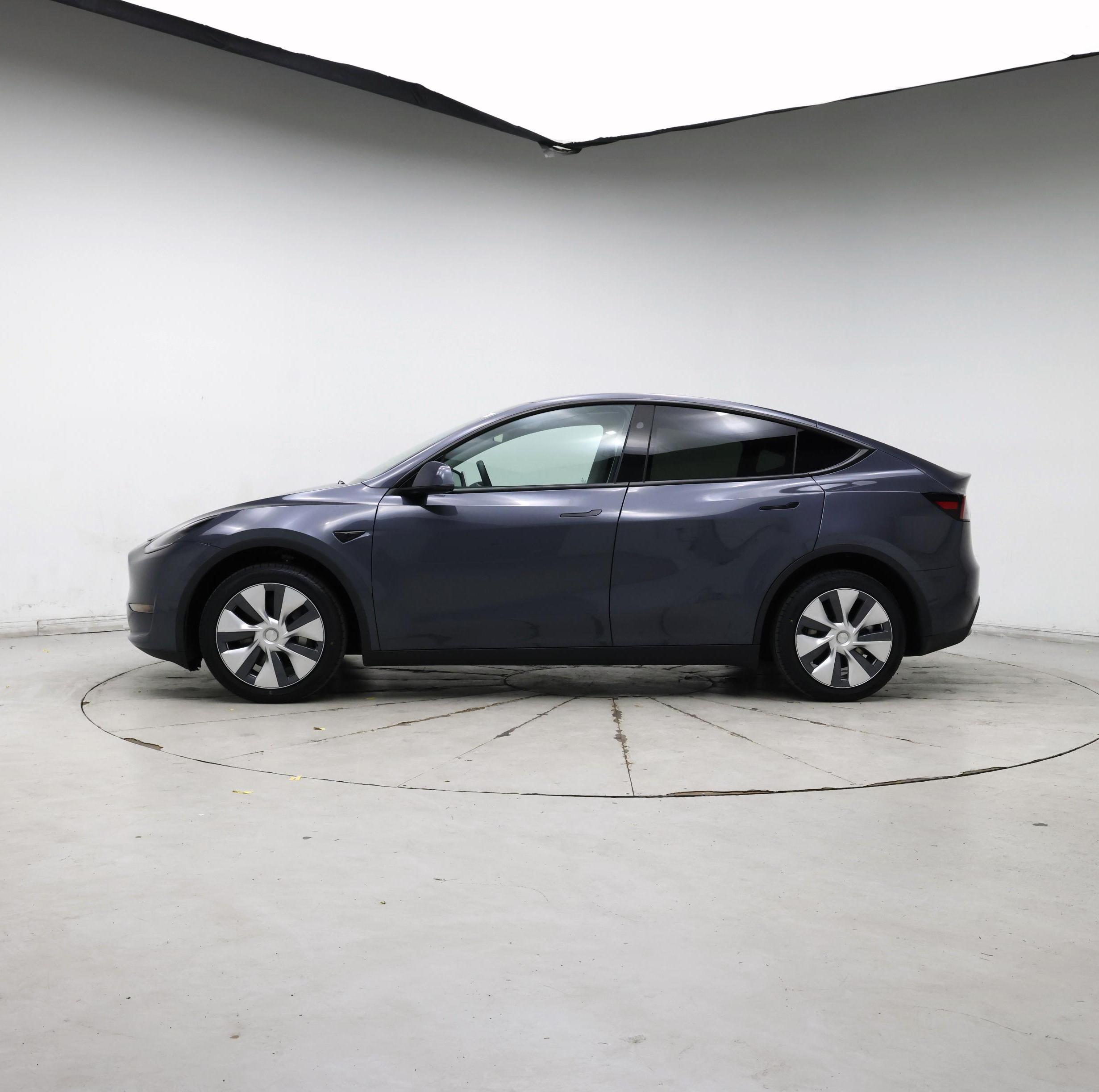 Thumbnail: 2023 Tesla Model Y - 3