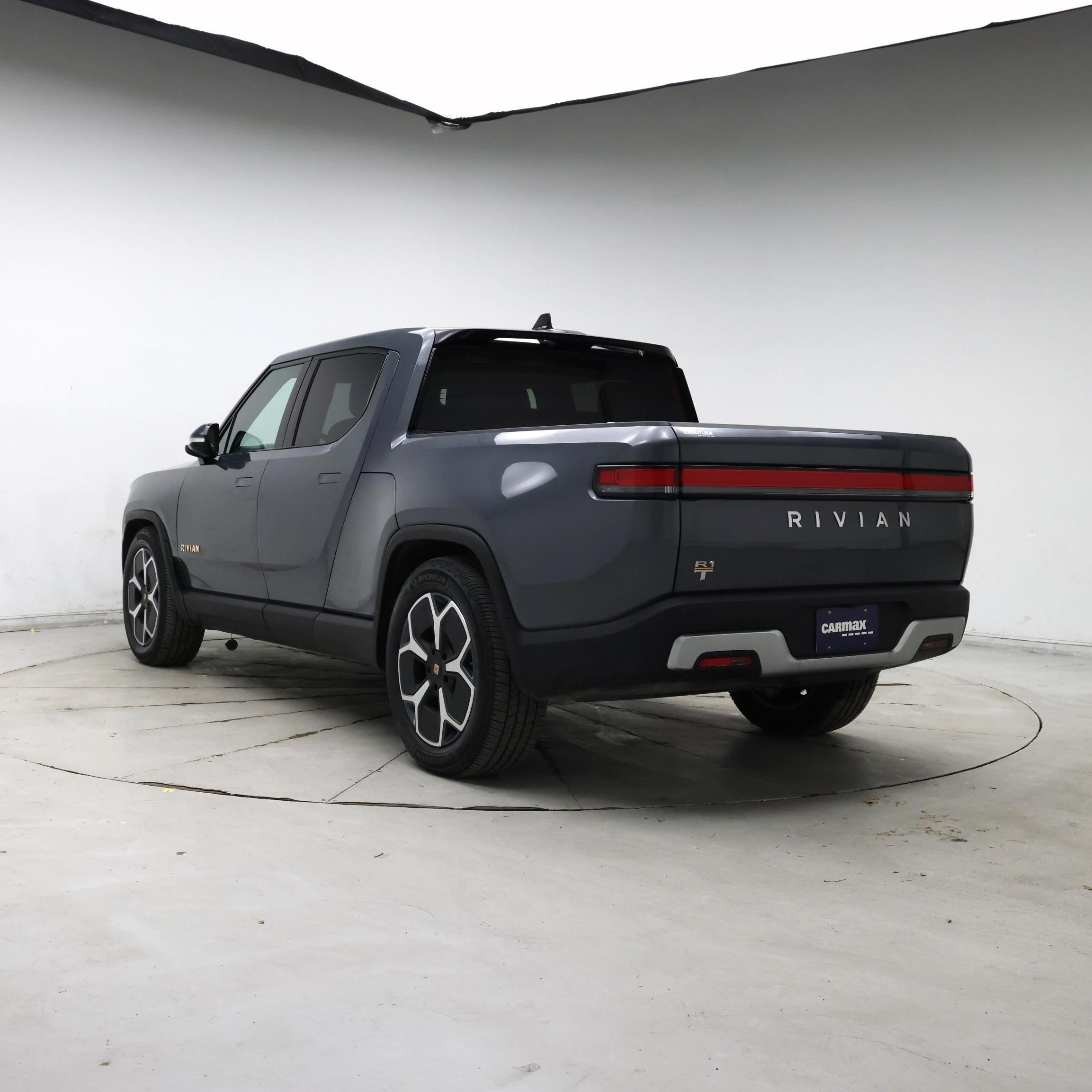 Thumbnail: 2022 Rivian R1T - 2