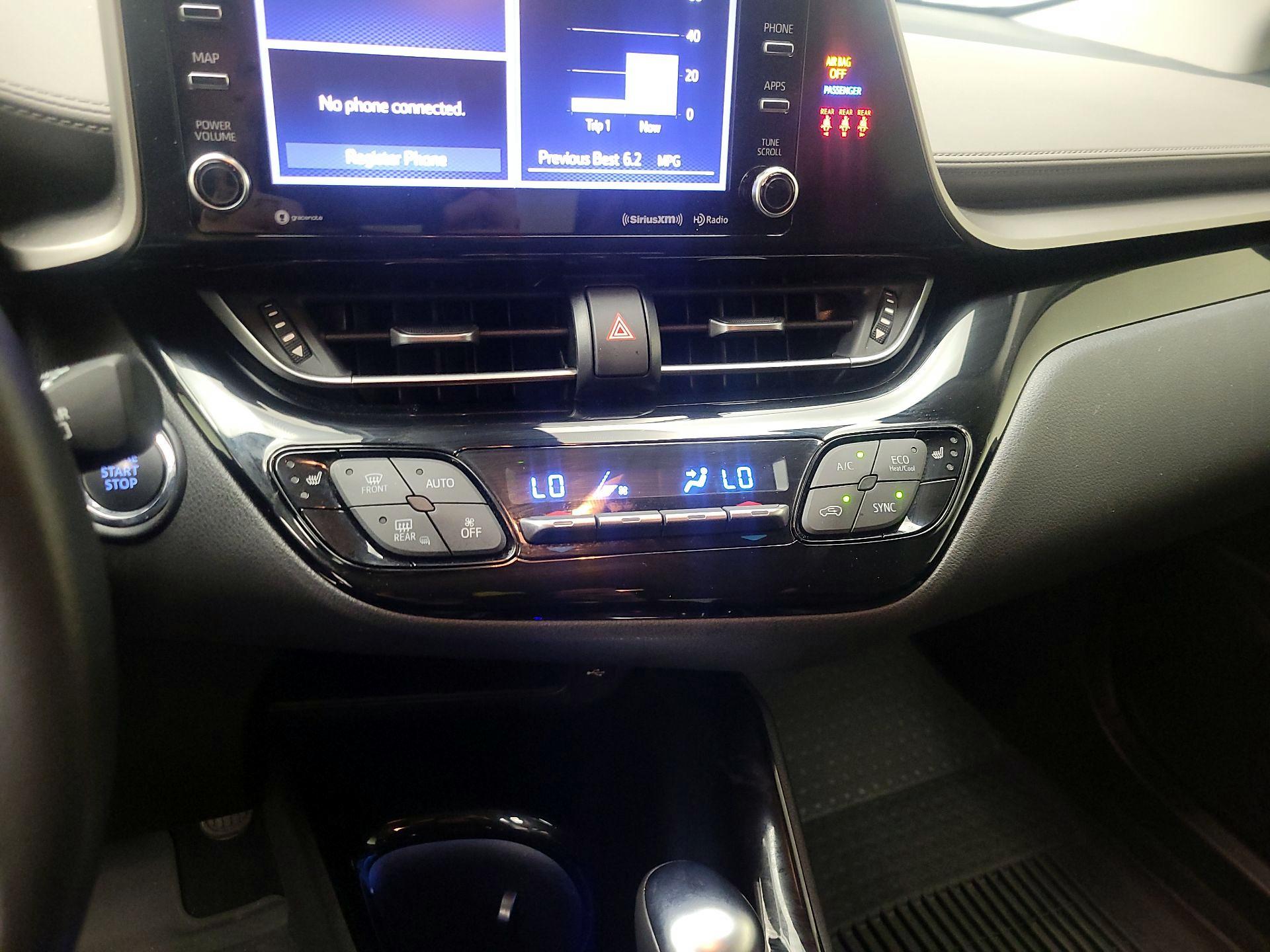 Thumbnail: 2021 Toyota C-HR - 17