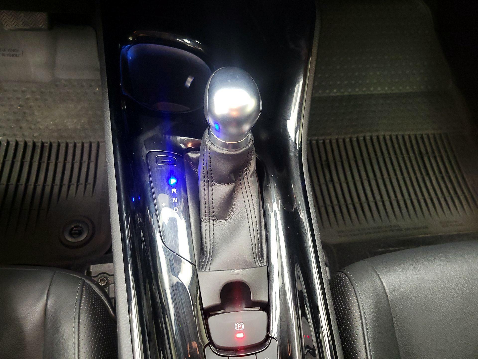 Thumbnail: 2021 Toyota C-HR - 18