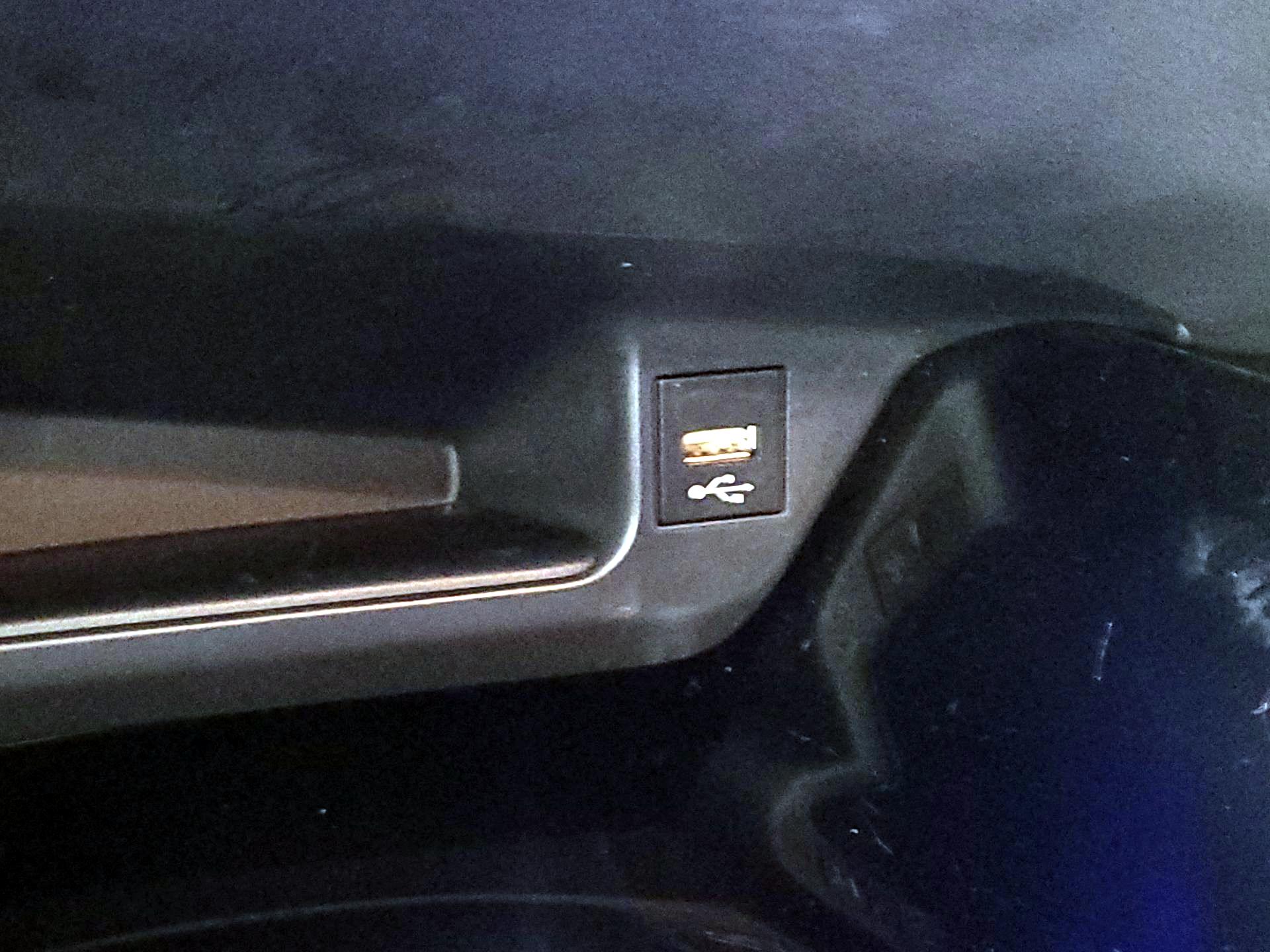 Thumbnail: 2021 Toyota C-HR - 19