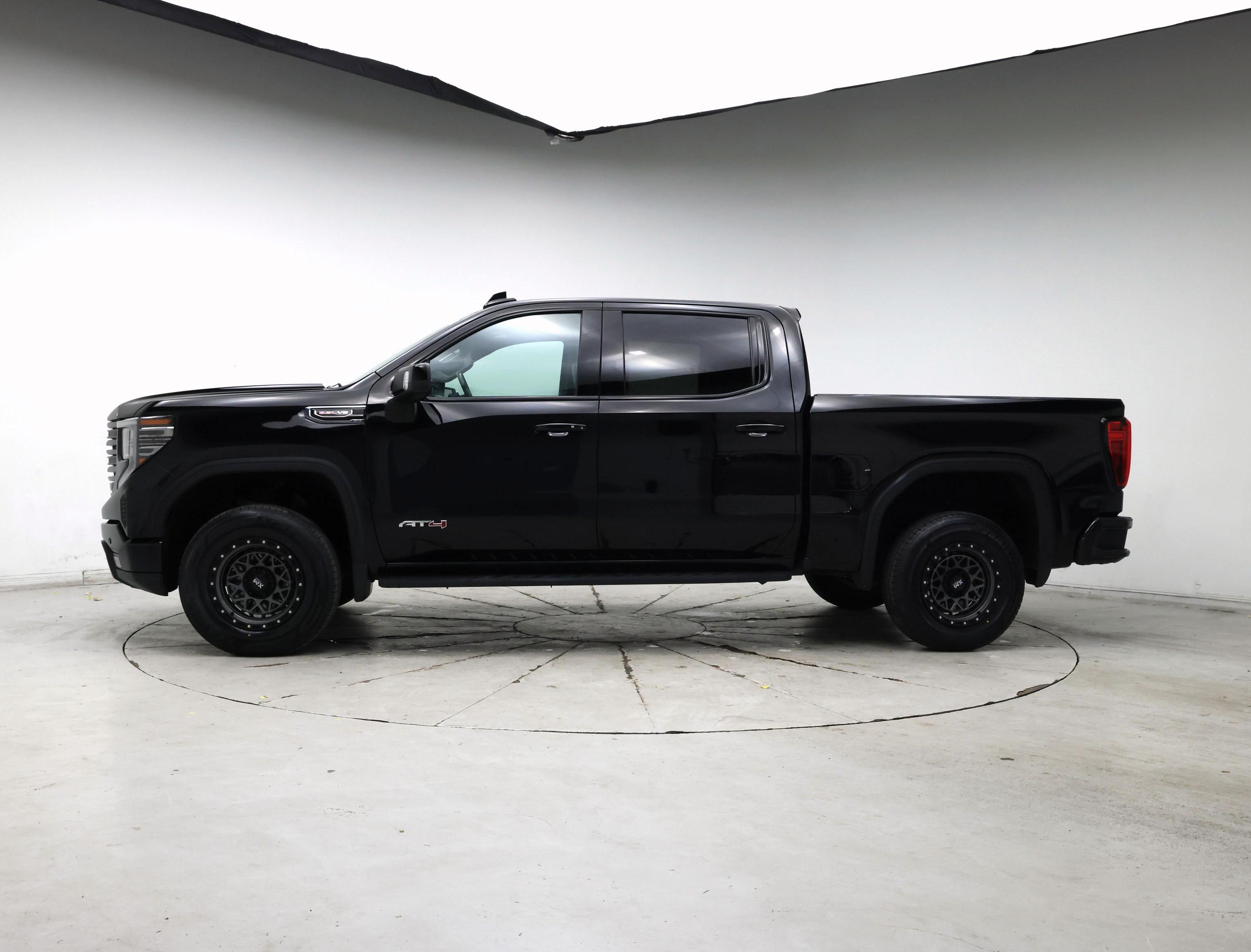 Thumbnail: 2022 GMC Sierra 1500 - 3