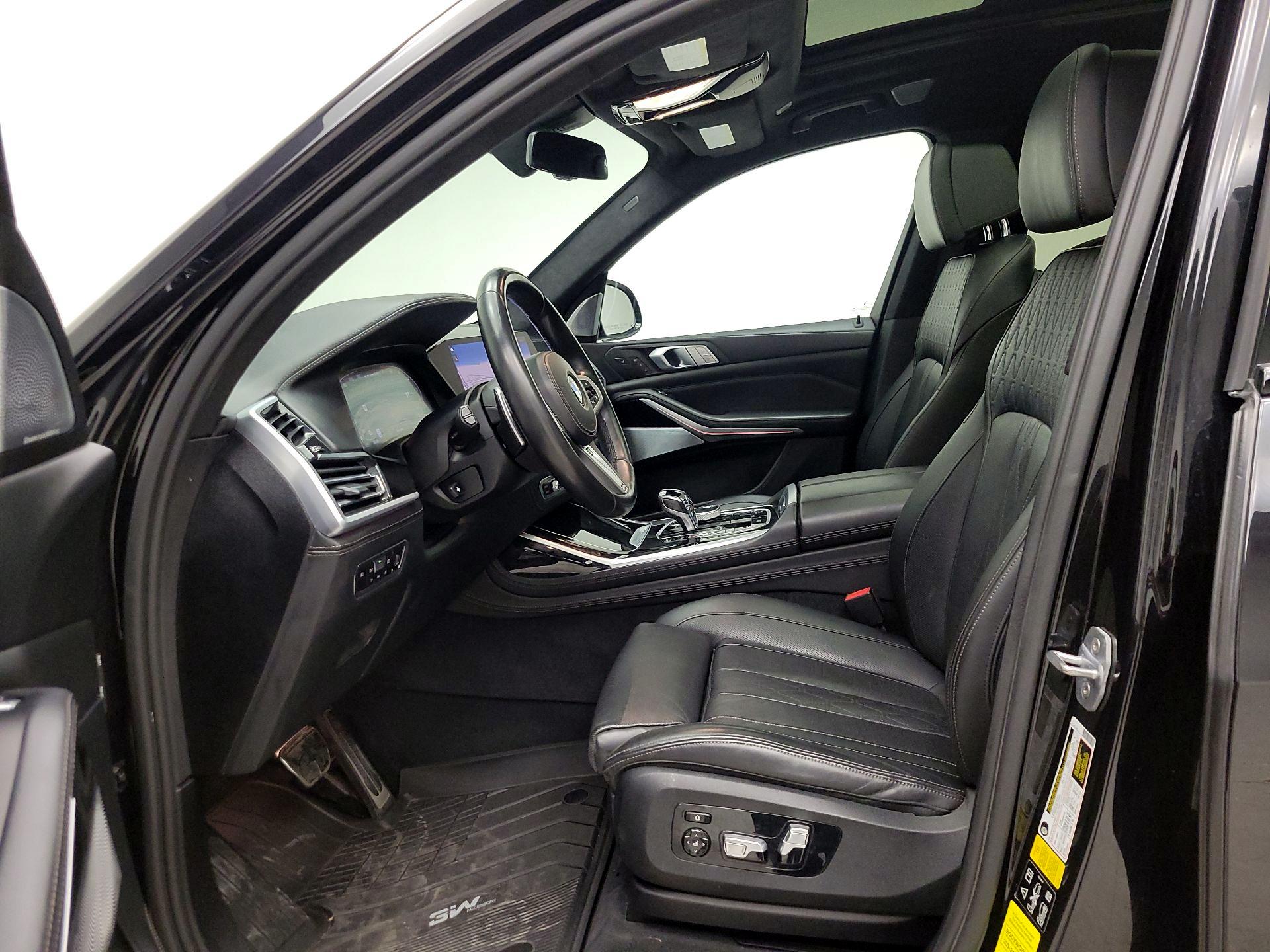 Thumbnail: 2020 BMW X7 - 11