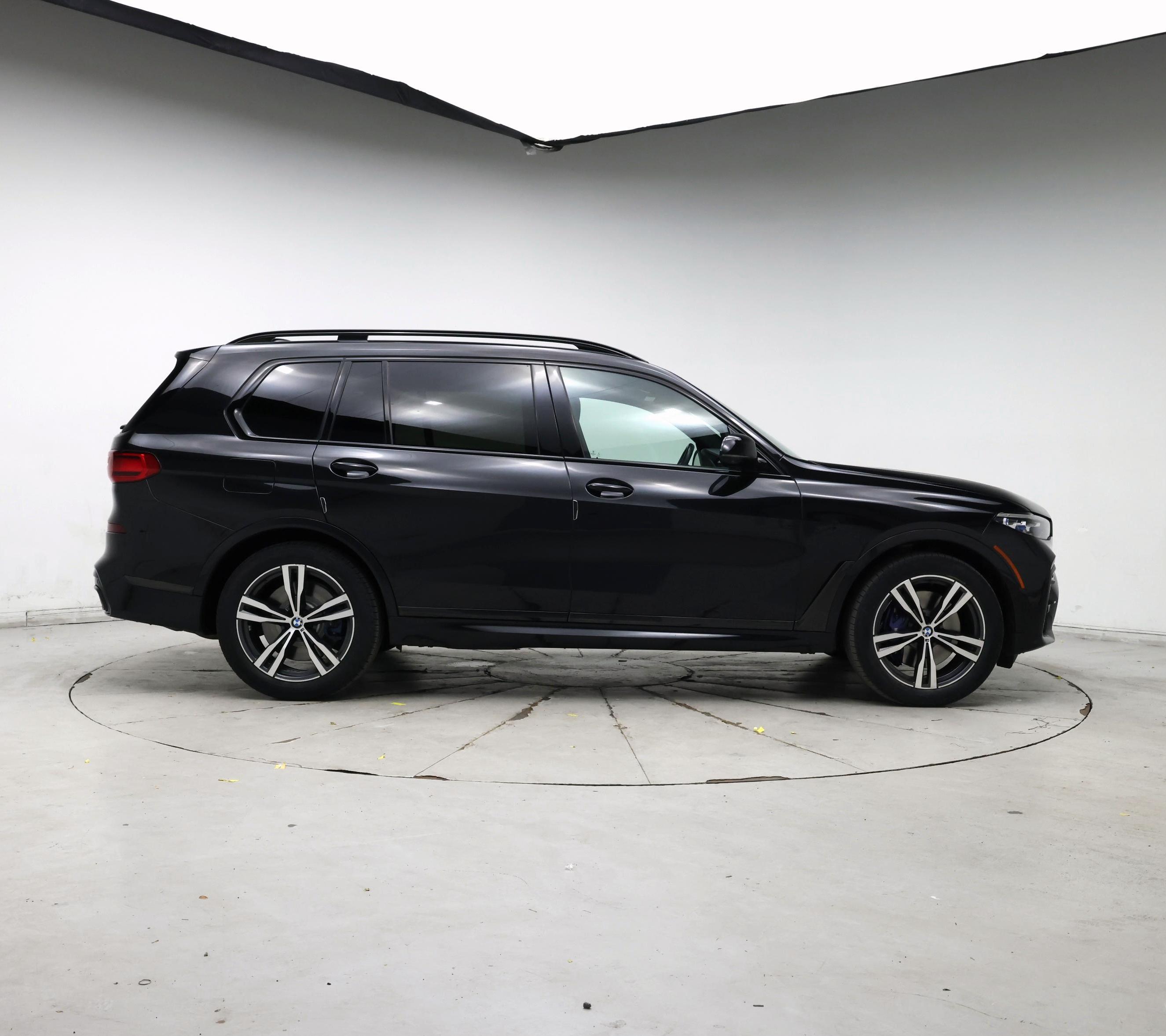 Thumbnail: 2020 BMW X7 - 7