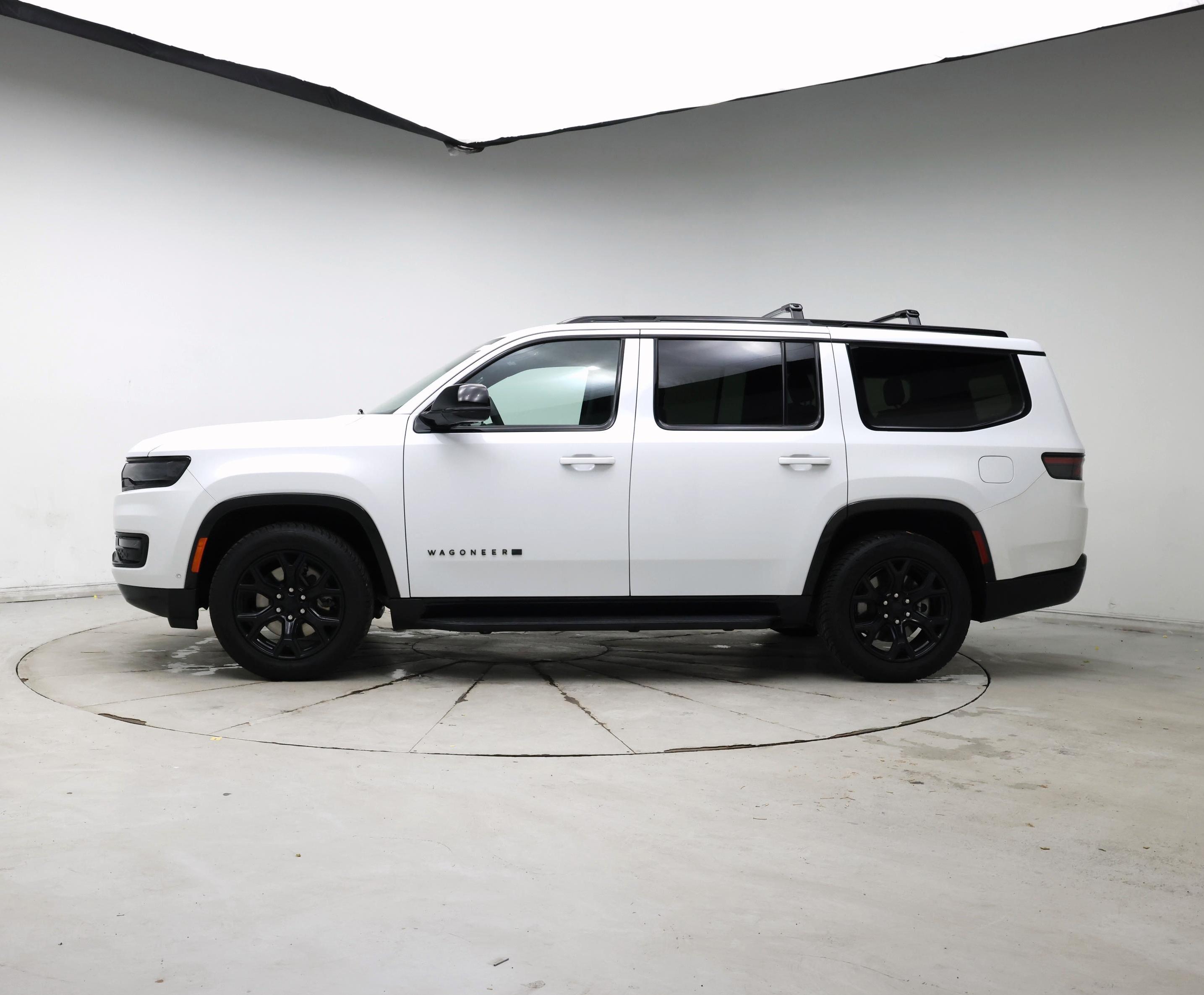 Thumbnail: 2023 Jeep Wagoneer - 3