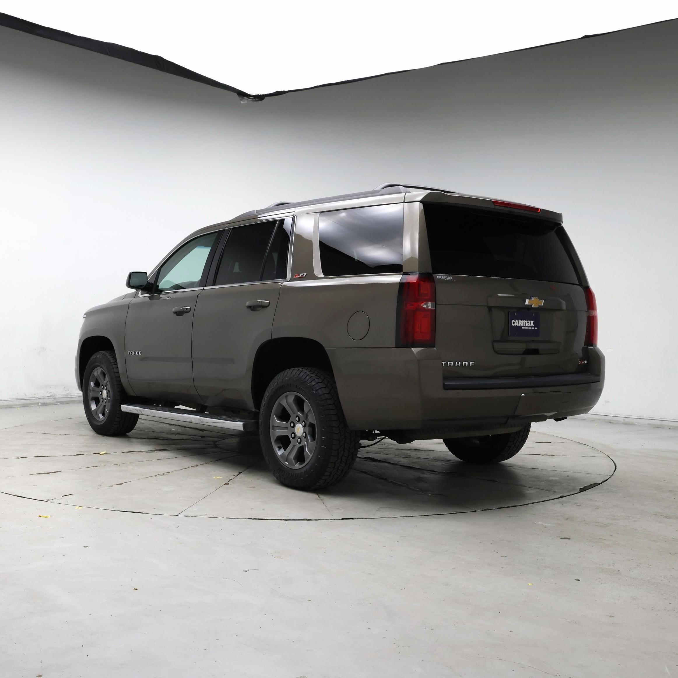 Thumbnail: 2015 Chevrolet Tahoe - 2