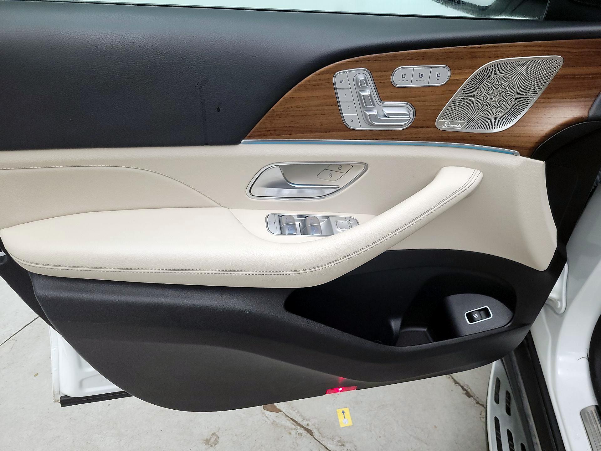 Thumbnail: 2023 Mercedes-Benz GLE - 12