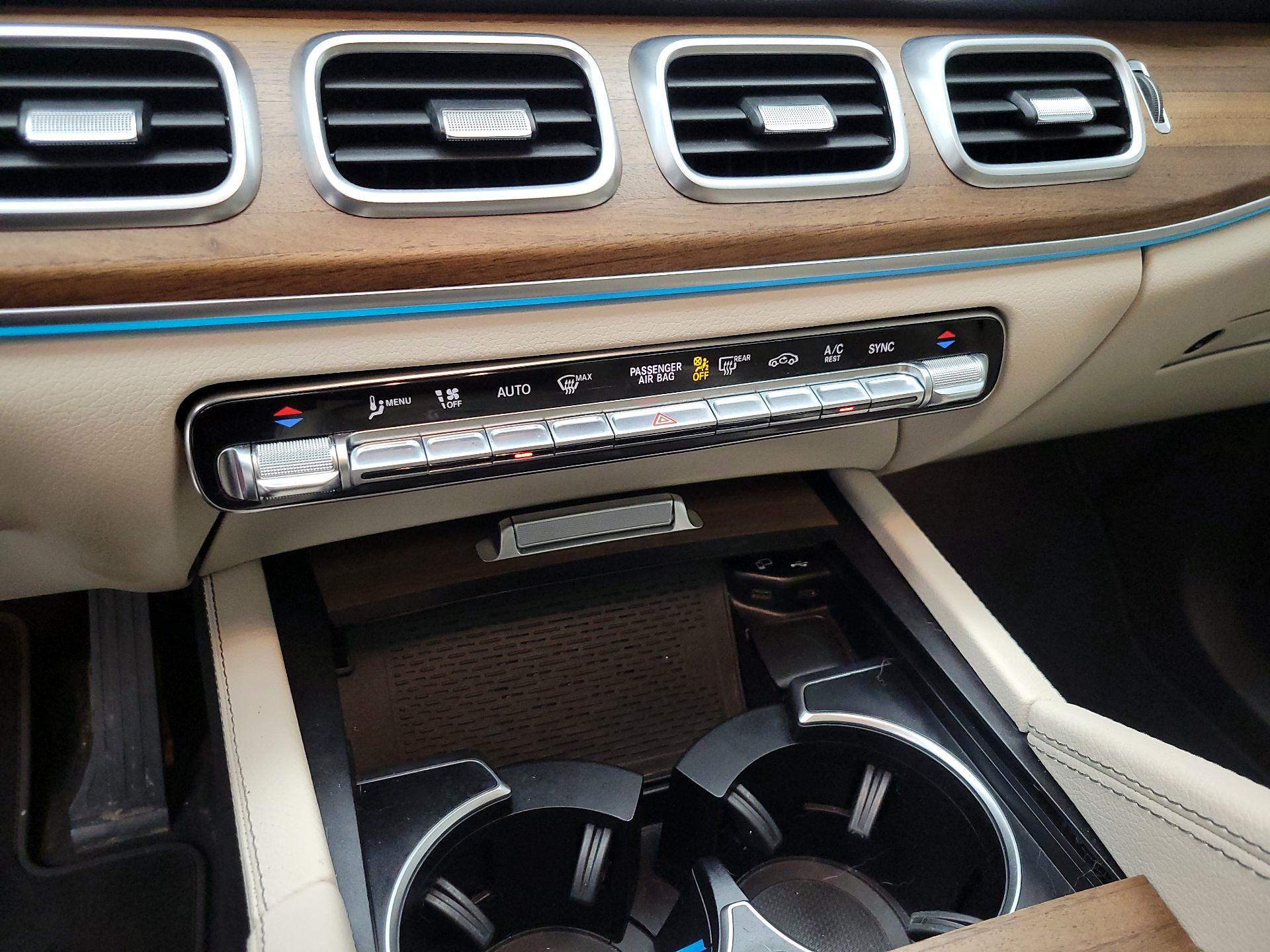 Thumbnail: 2023 Mercedes-Benz GLE - 17