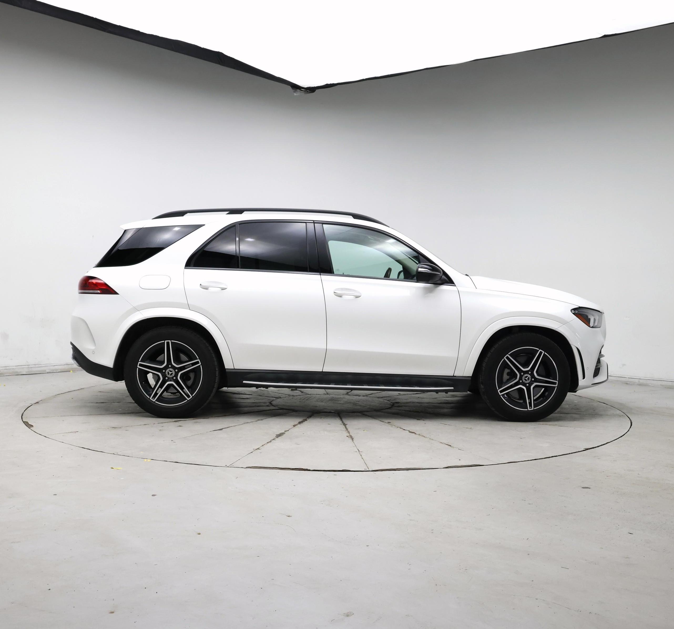 Thumbnail: 2023 Mercedes-Benz GLE - 7