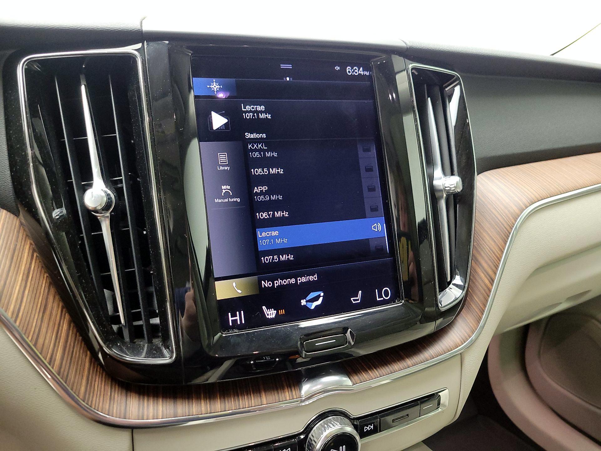 Thumbnail: 2021 Volvo XC60 - 16