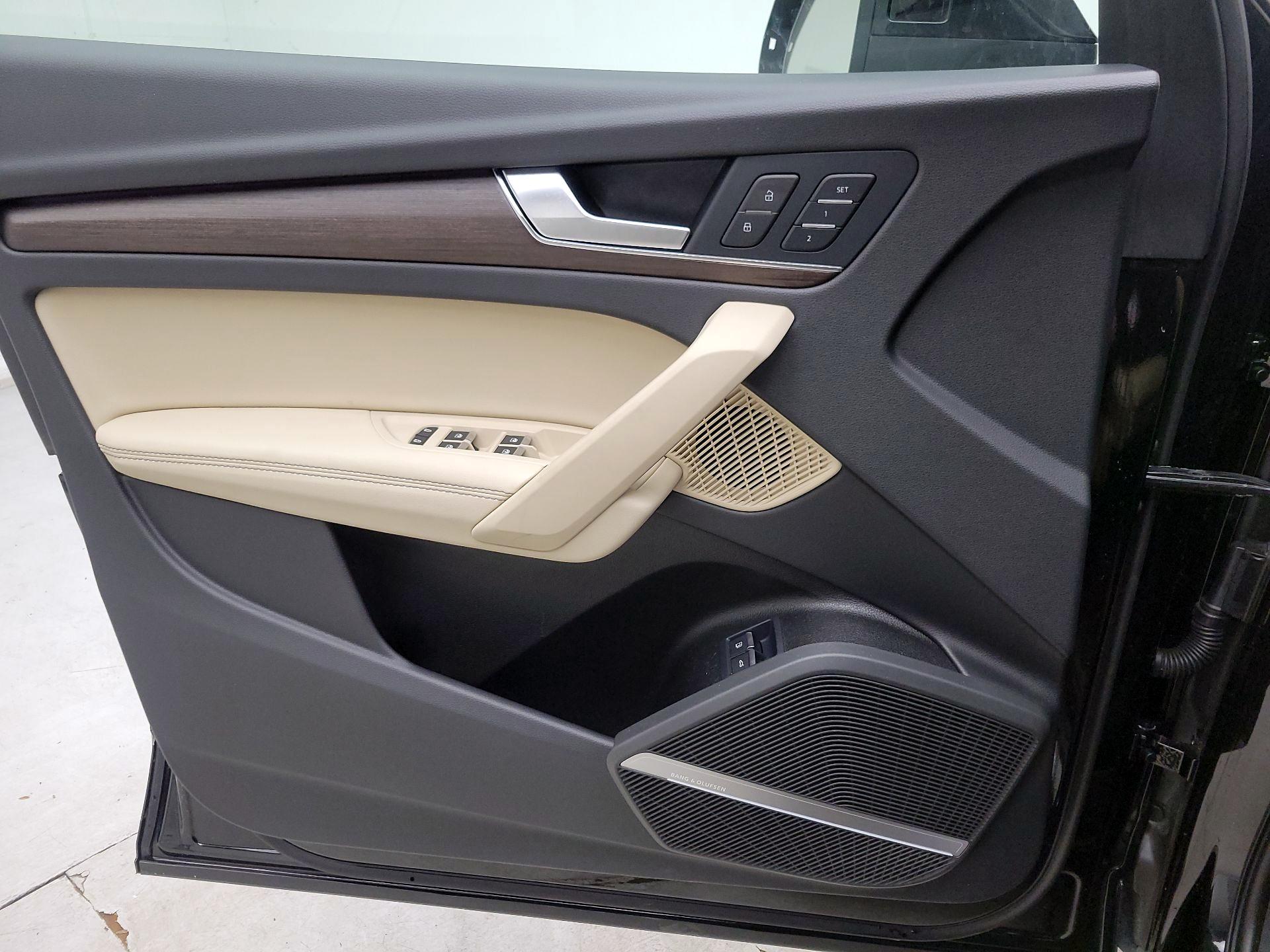 Thumbnail: 2025 Audi Q5 - 12