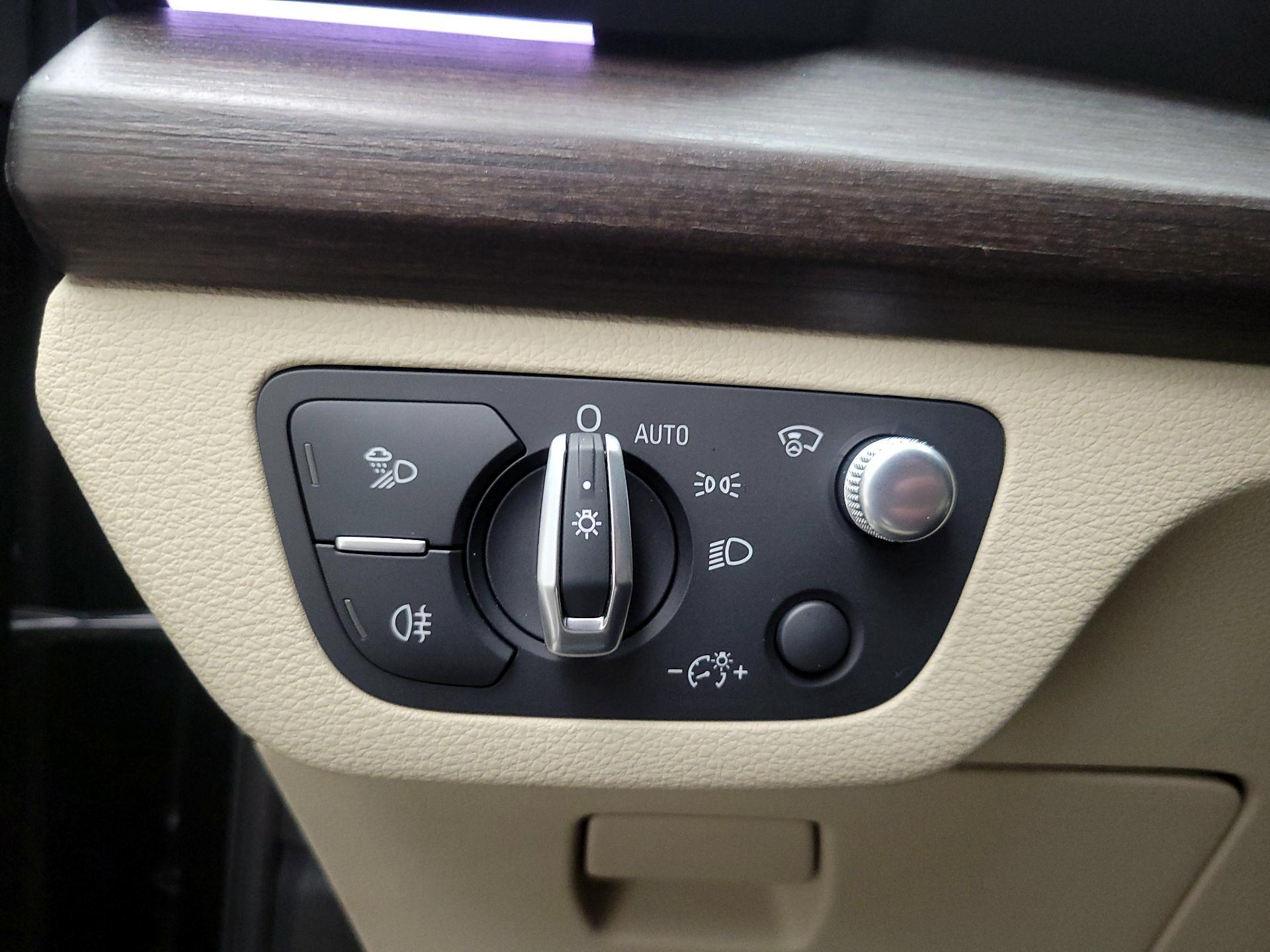 Thumbnail: 2025 Audi Q5 - 13