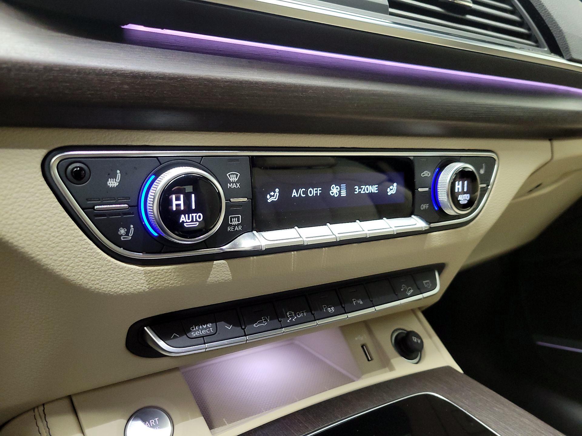 Thumbnail: 2025 Audi Q5 - 17