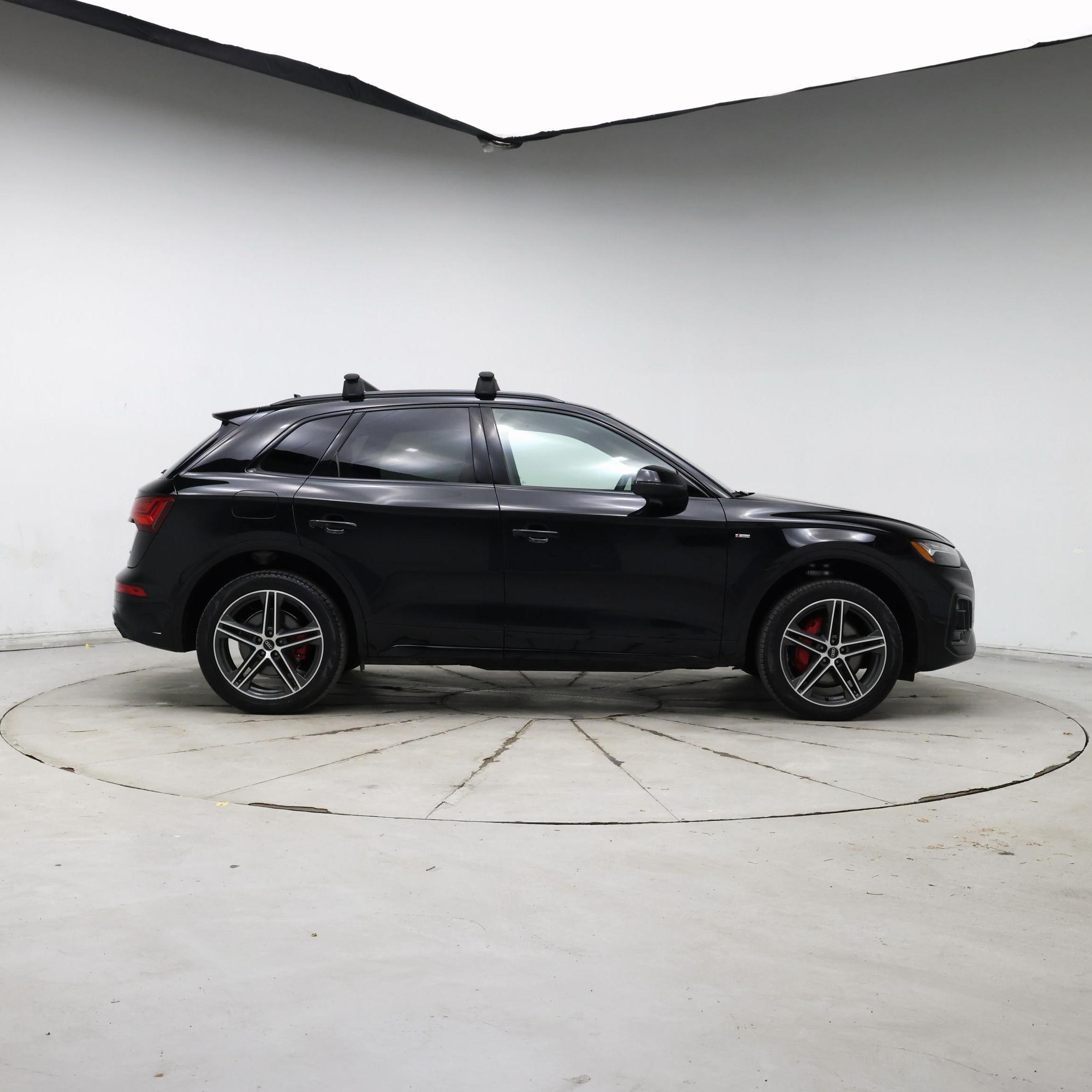 Thumbnail: 2025 Audi Q5 - 7