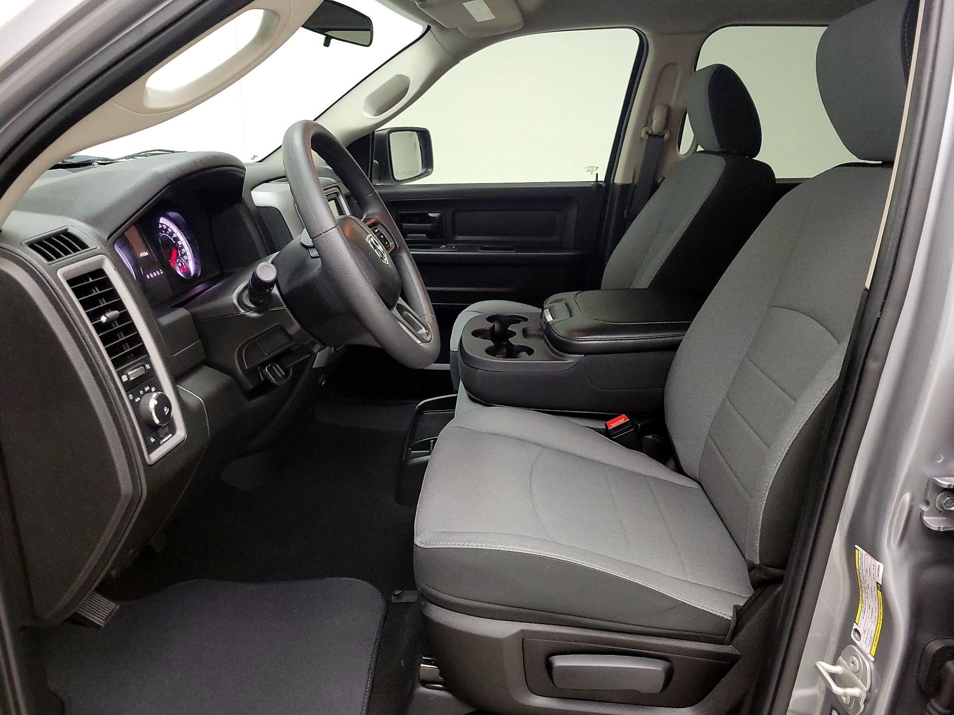 Thumbnail: 2024 RAM 1500 Classic - 11